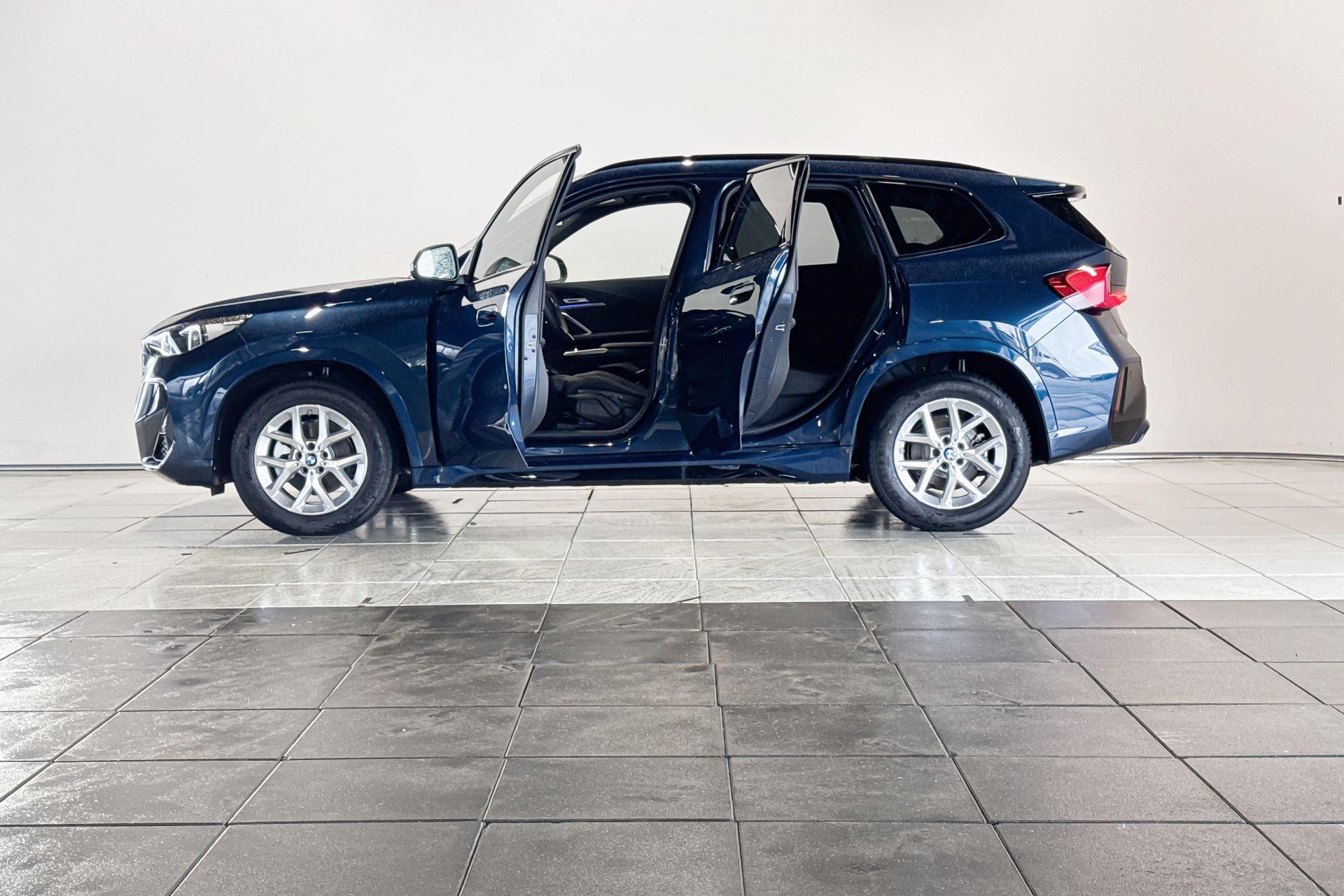 Foto van BMW Ix1 Edrive20