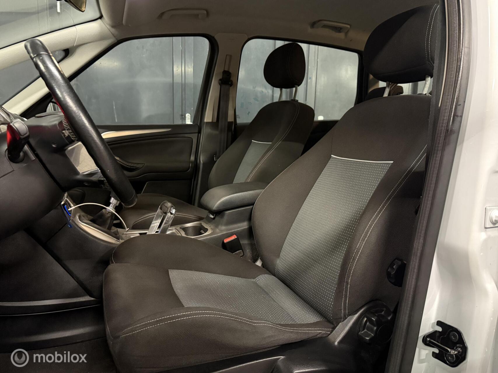 Foto van Ford S-max