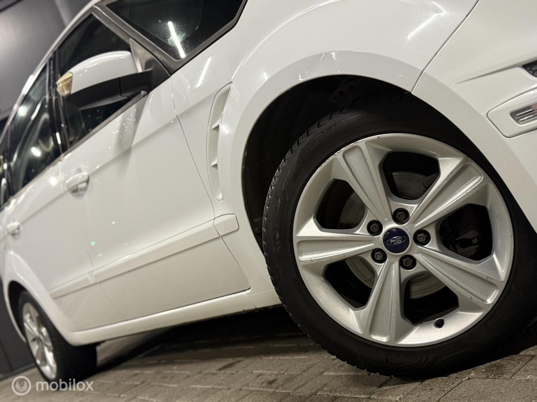 Foto van Ford S-max