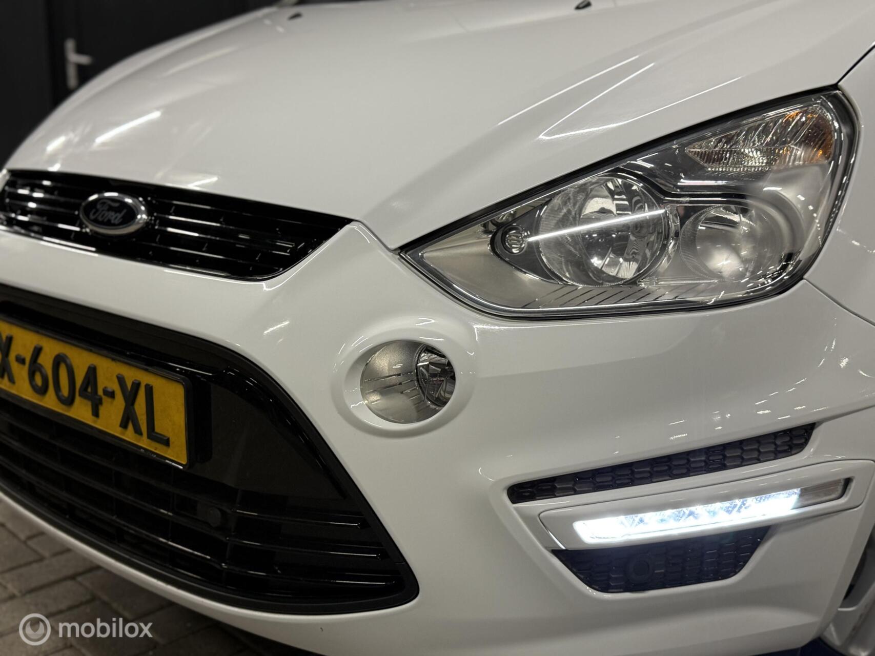 Foto van Ford S-max