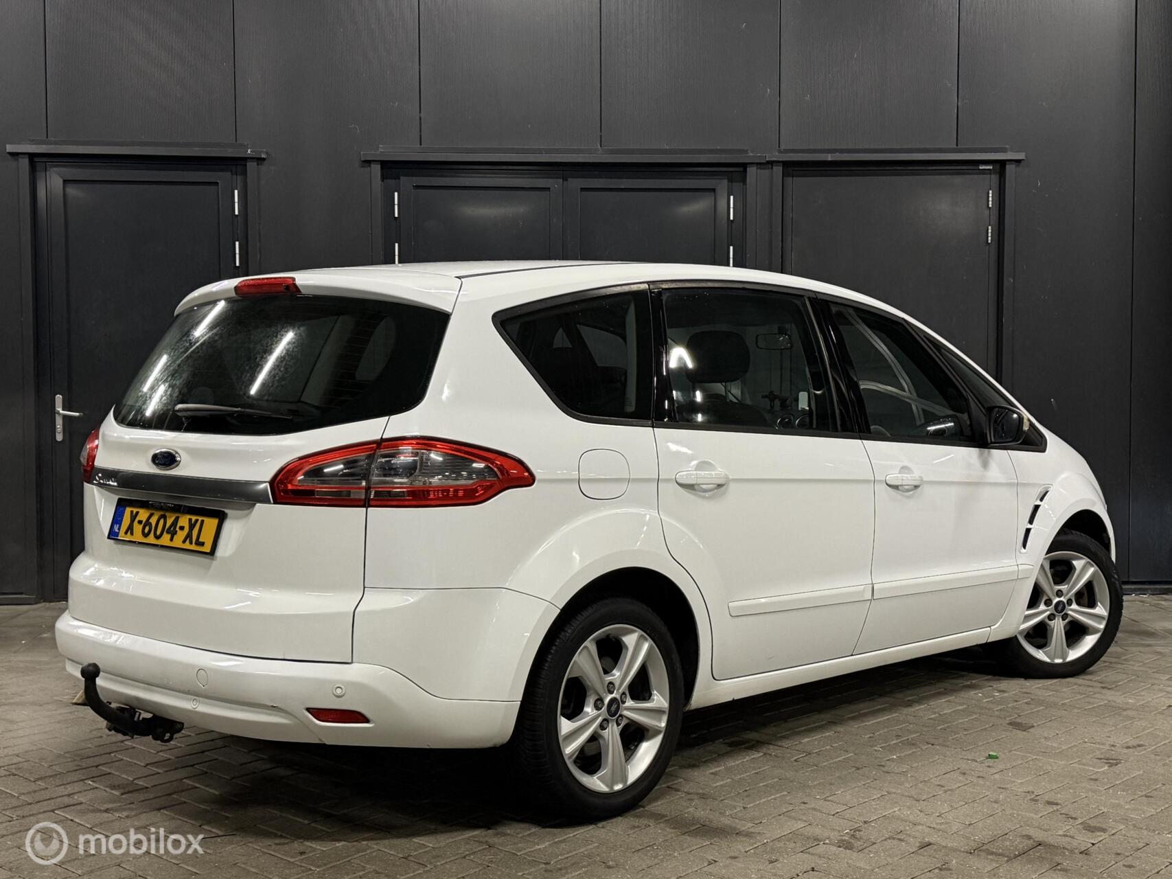 Foto van Ford S-max