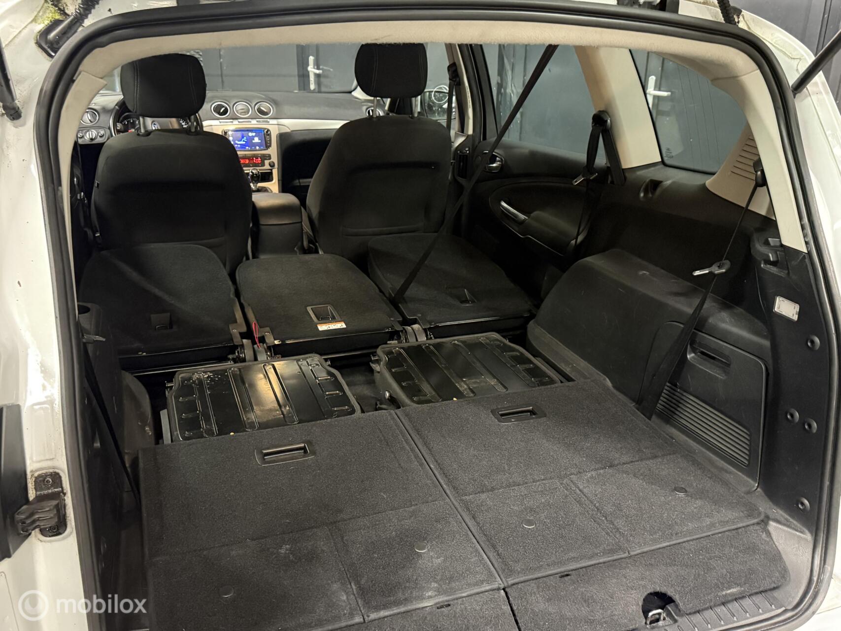 Foto van Ford S-max