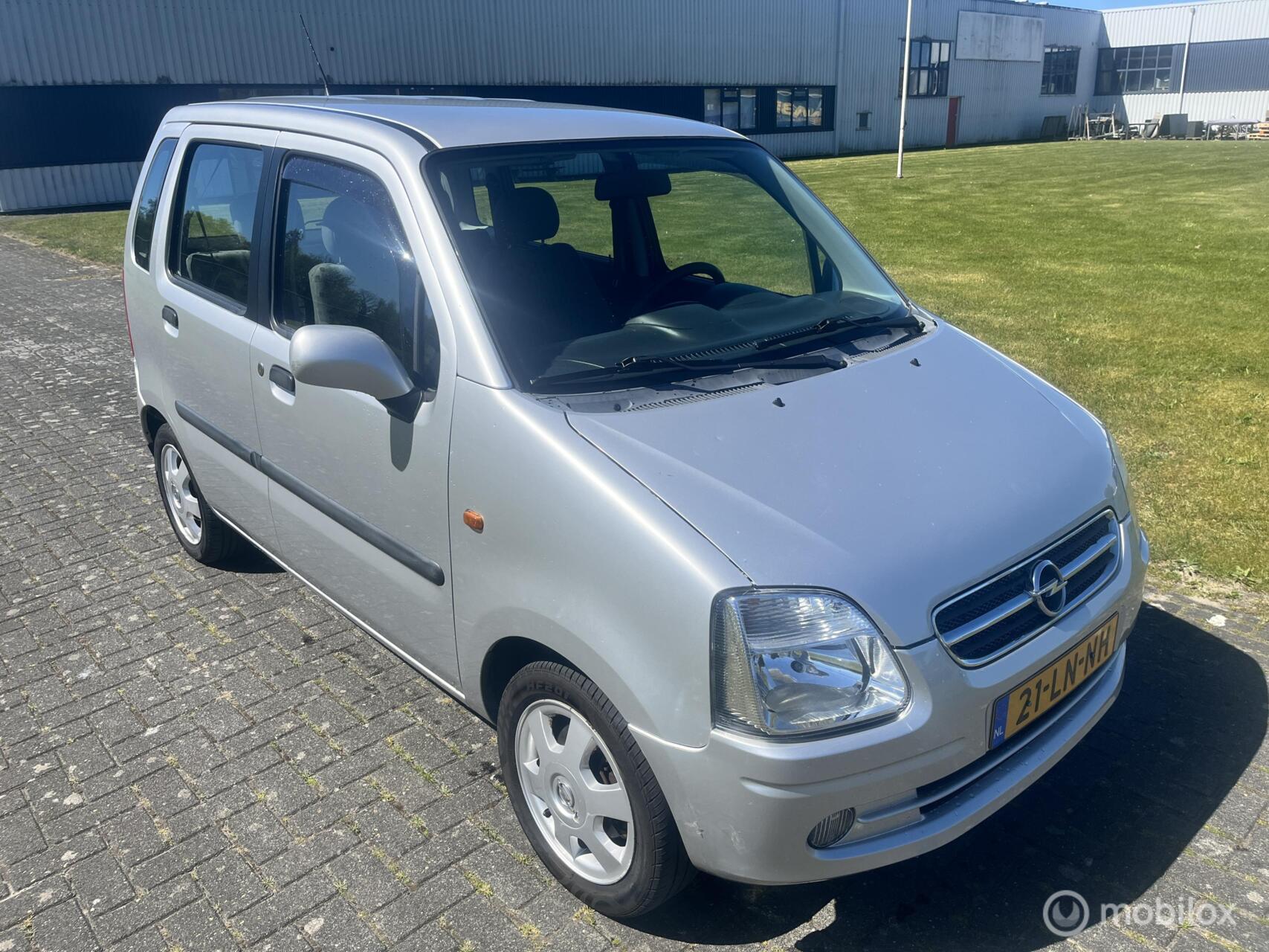 Foto van Opel Agila