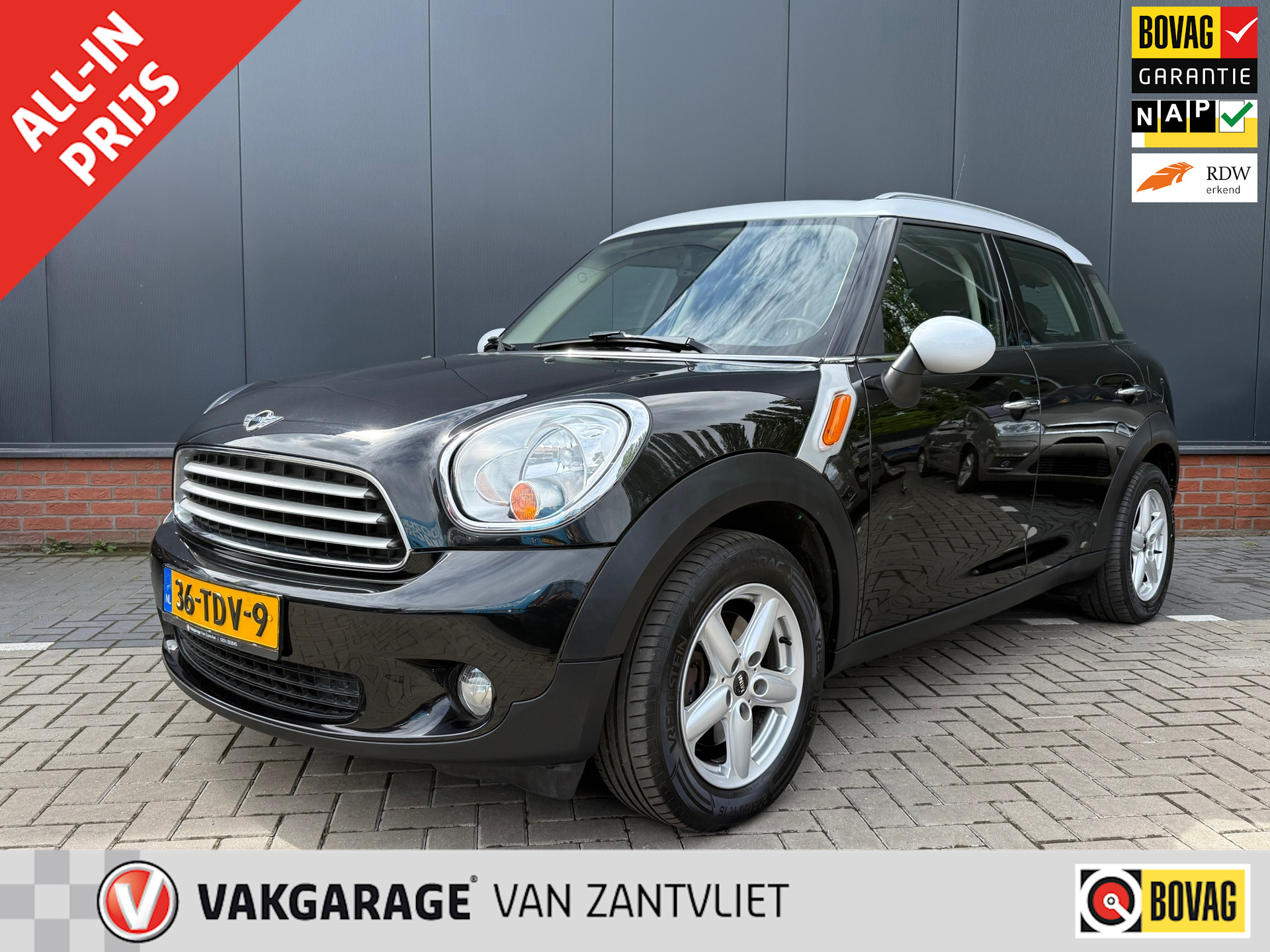 Foto van MINI COOPER COUNTRYMAN