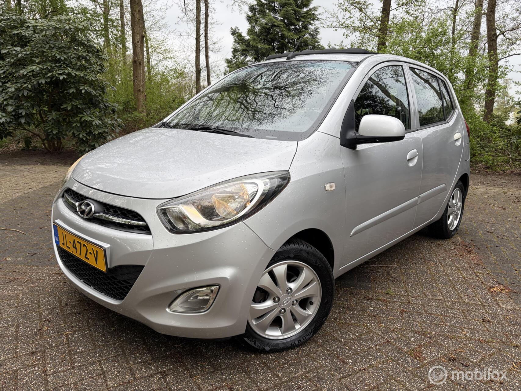 Hyundai I 10 1.1 i-Drive, Koude Airco, Groot open dak!! 2011 - voorkant