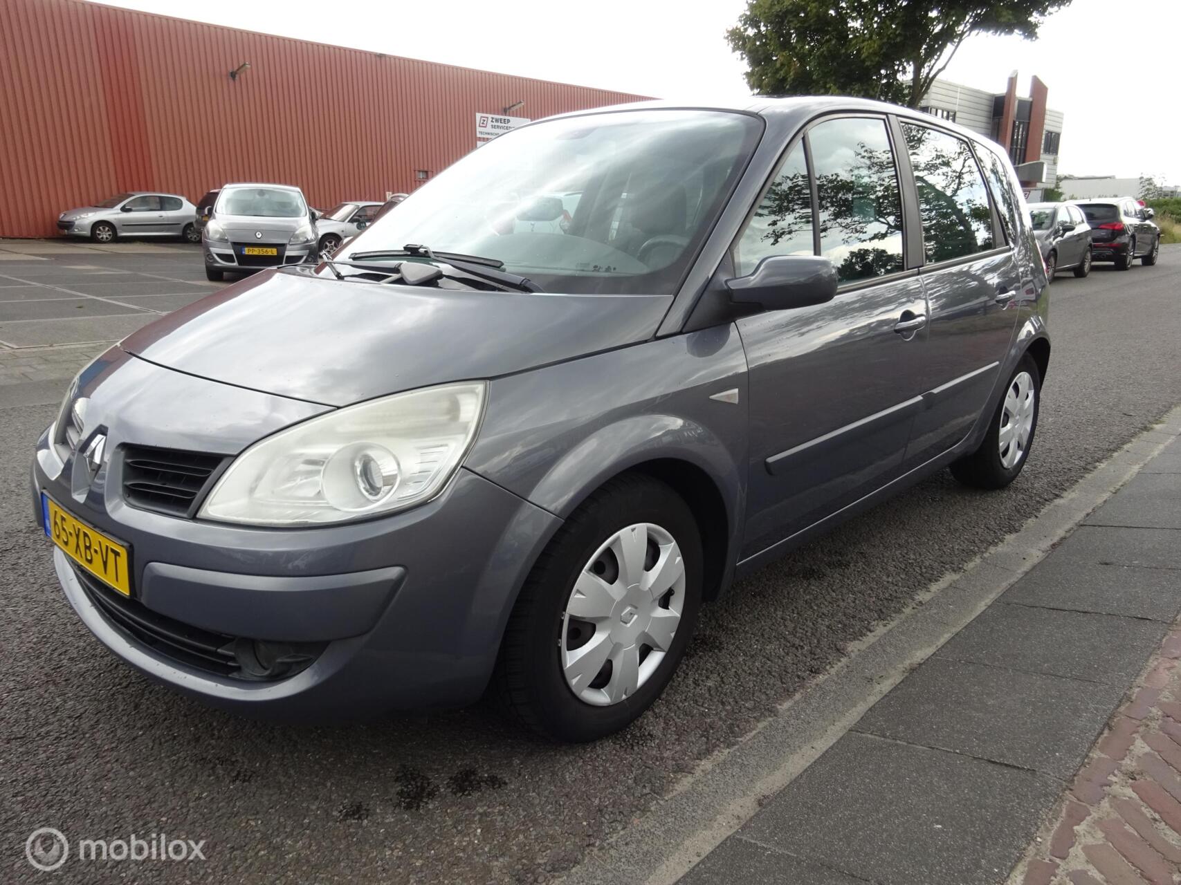 Foto van RENAULT MEGANE SCENIC