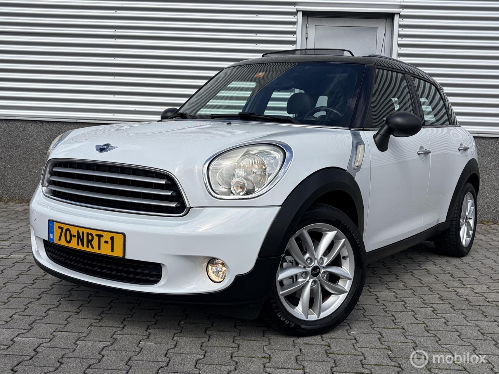 Foto van MINI COOPER COUNTRYMAN
