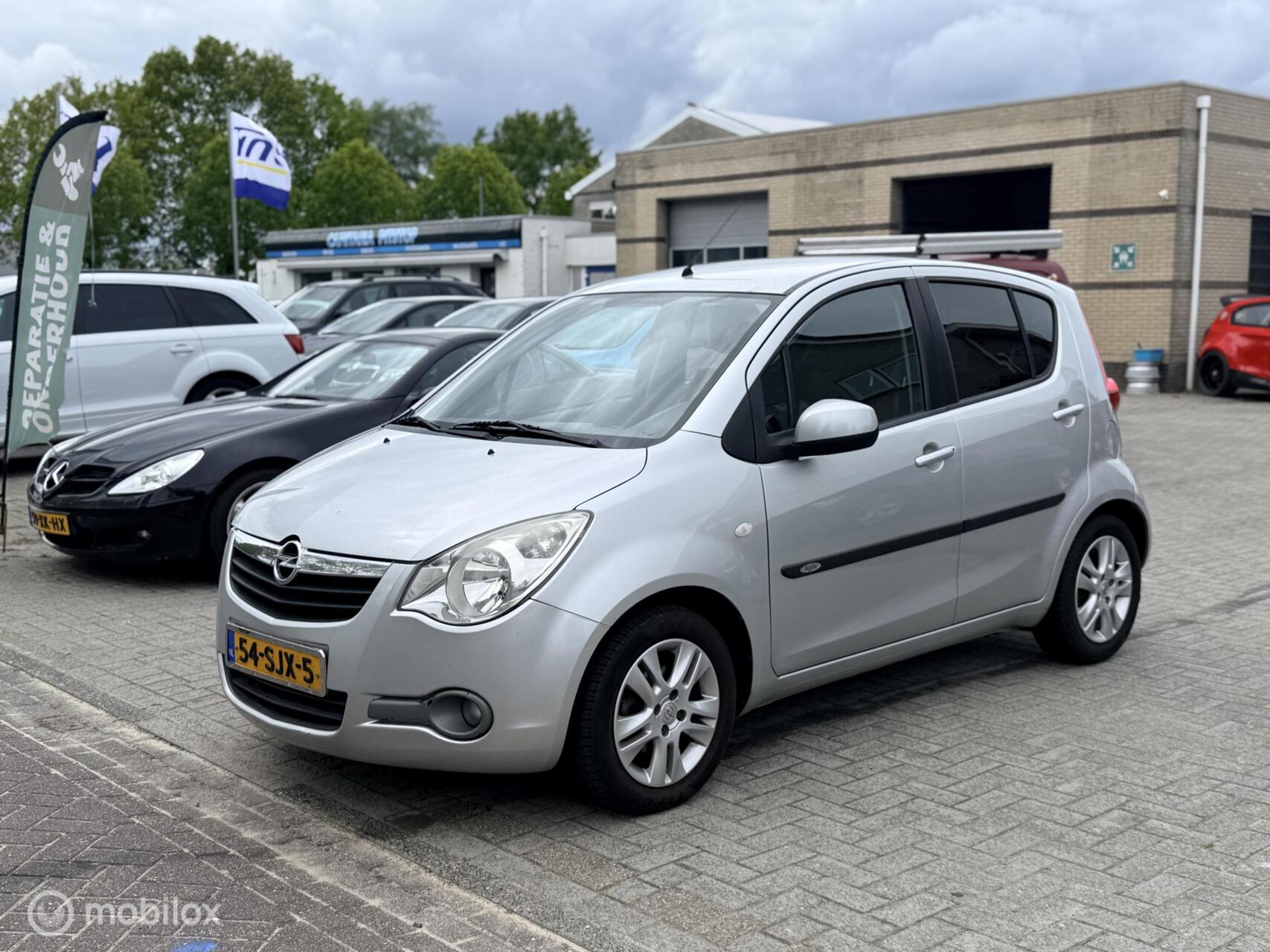Foto van Opel Agila