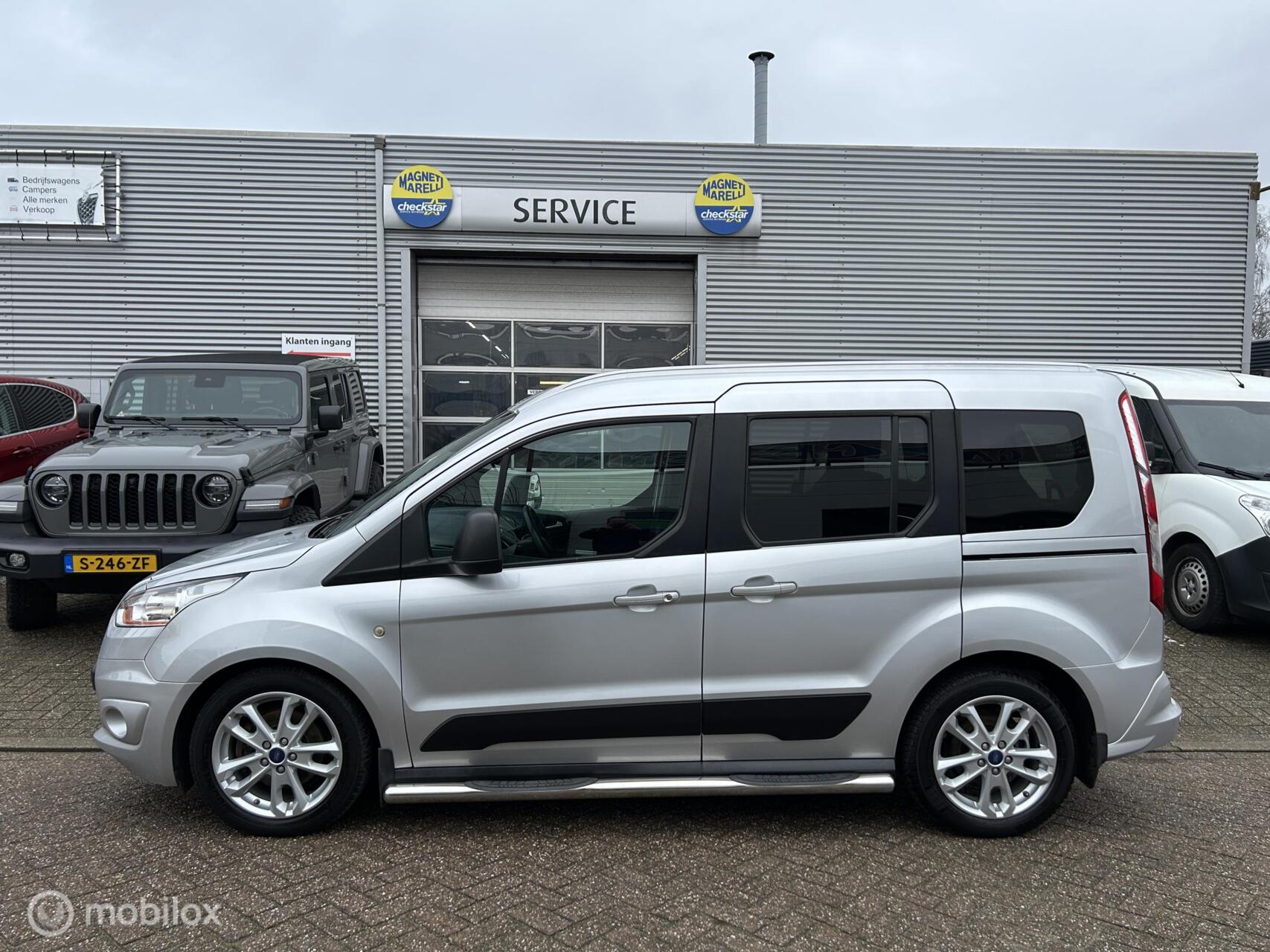 Foto van Ford Tourneo Connect Compact