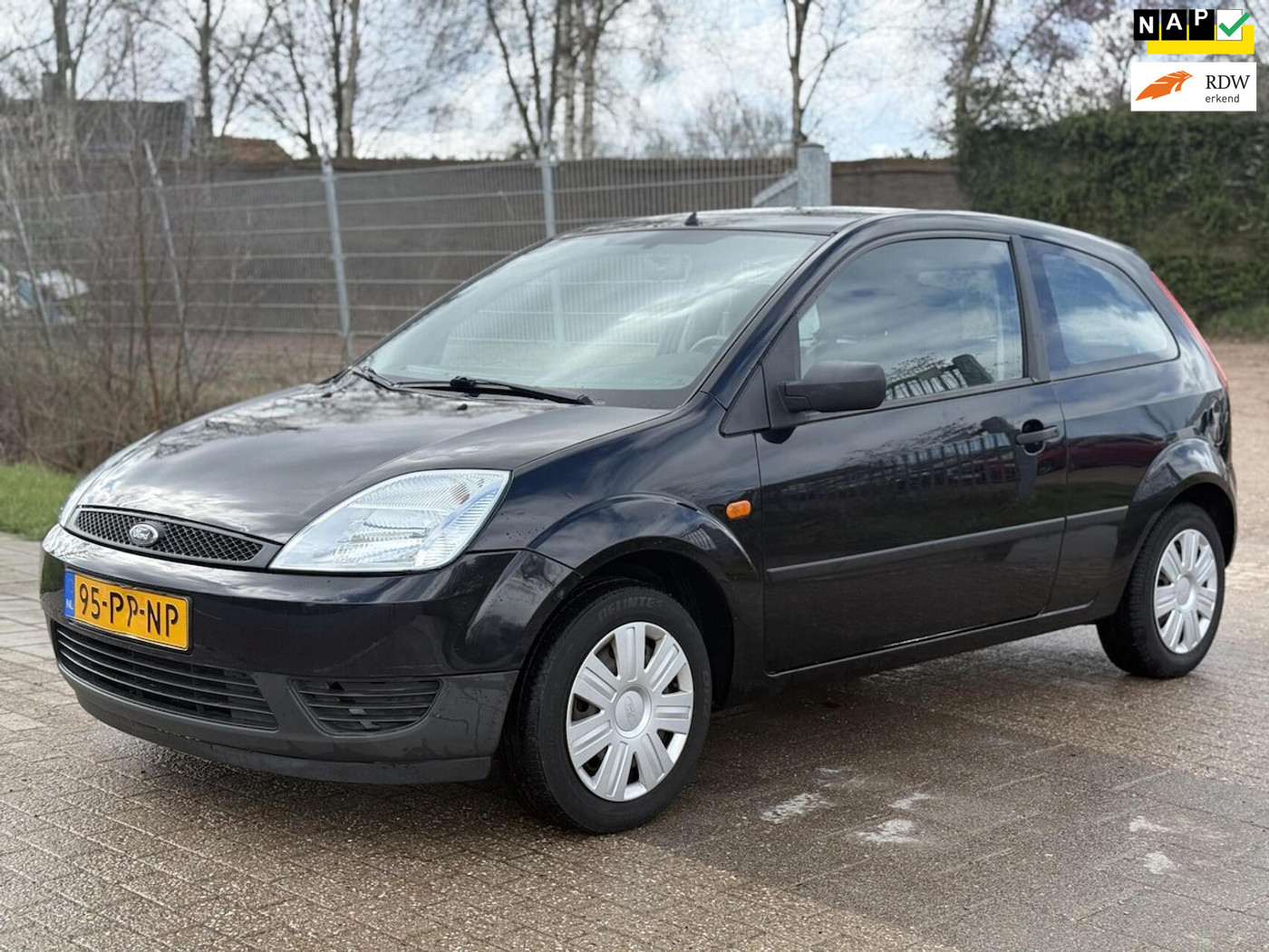 Ford Fiesta 1.3 Style 2004 - voorkant