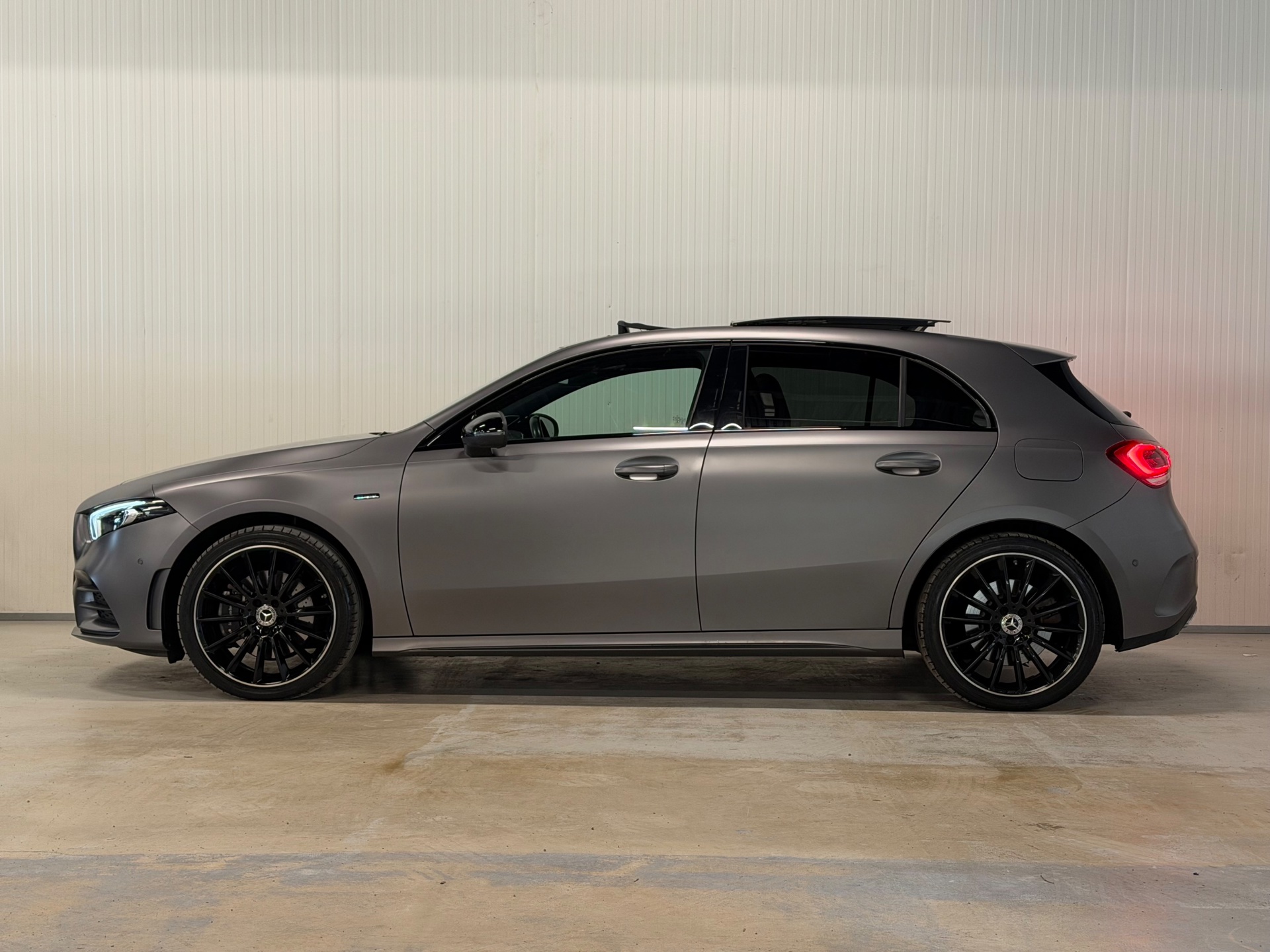 Foto van Mercedes-Benz A 250 E