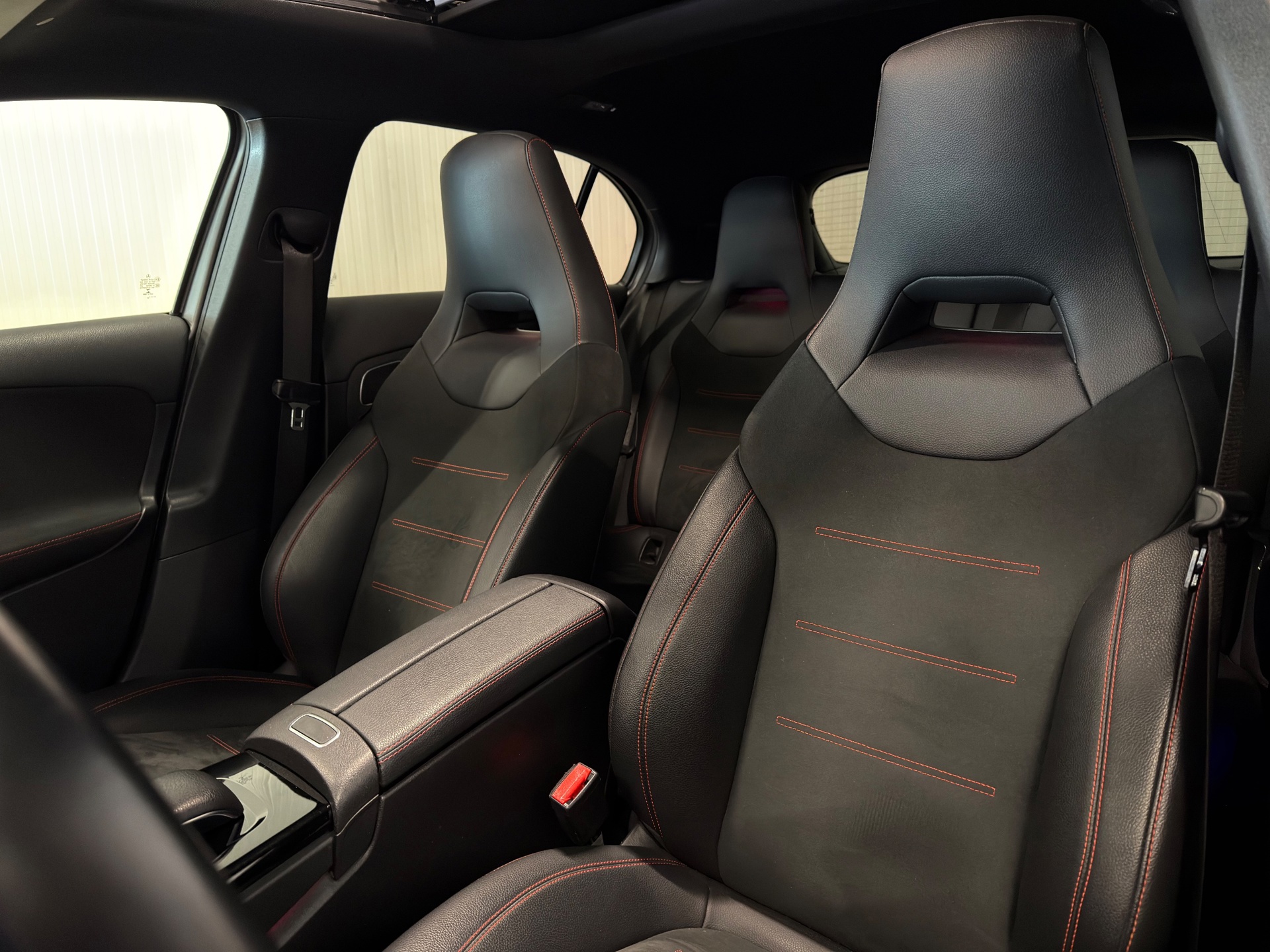 Foto van Mercedes-Benz A 250 E