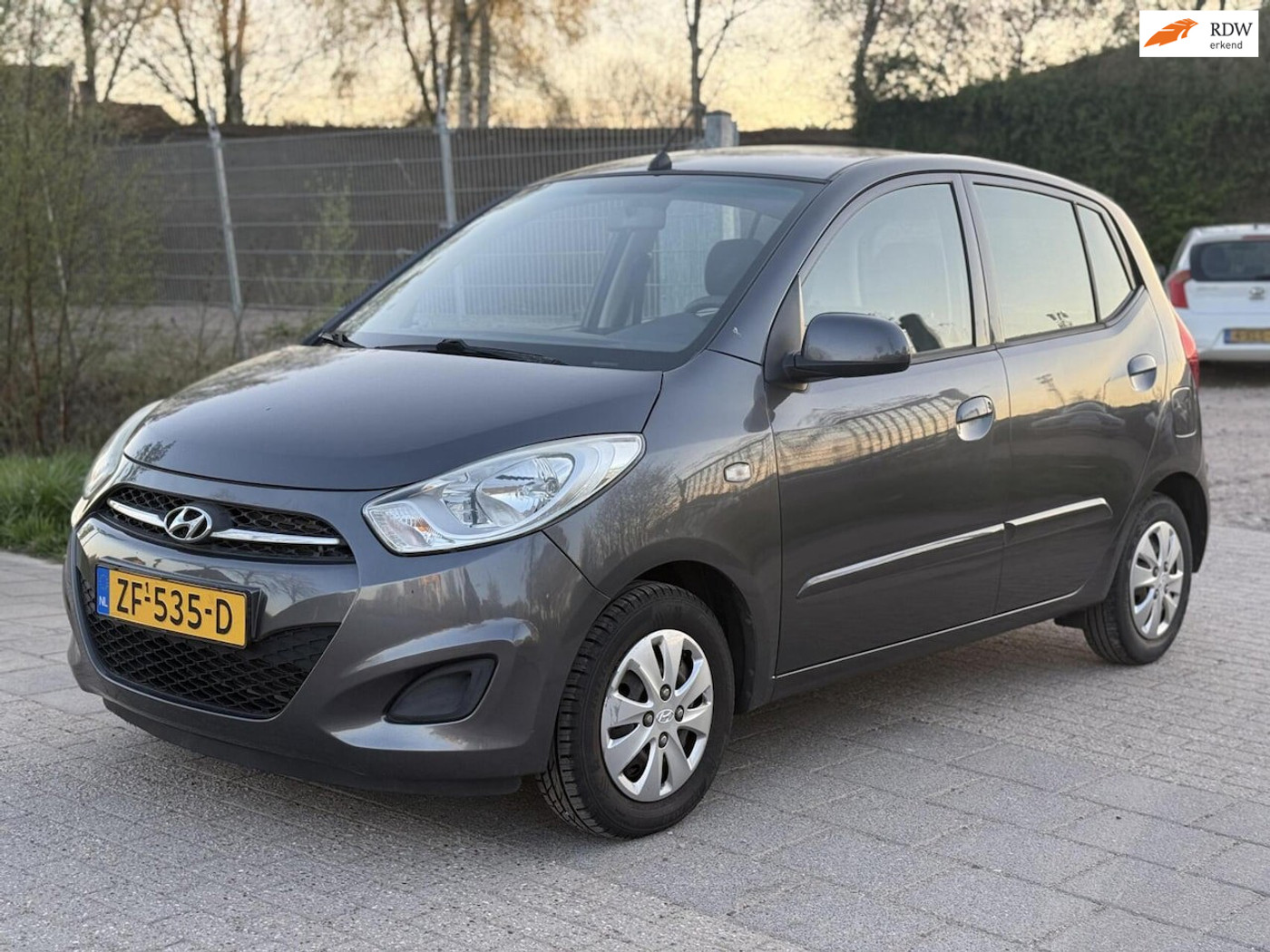 Hyundai I10 1.0 i-Vision 2011 - voorkant