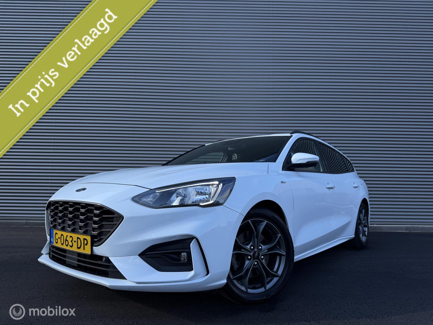 Ford Focus 1.0 EcoBoost ST Line Business | Trekhaak | Winterpakket | Camera | Clima | Privacy Glass | Carplay | Keyless 2019 - voorkant