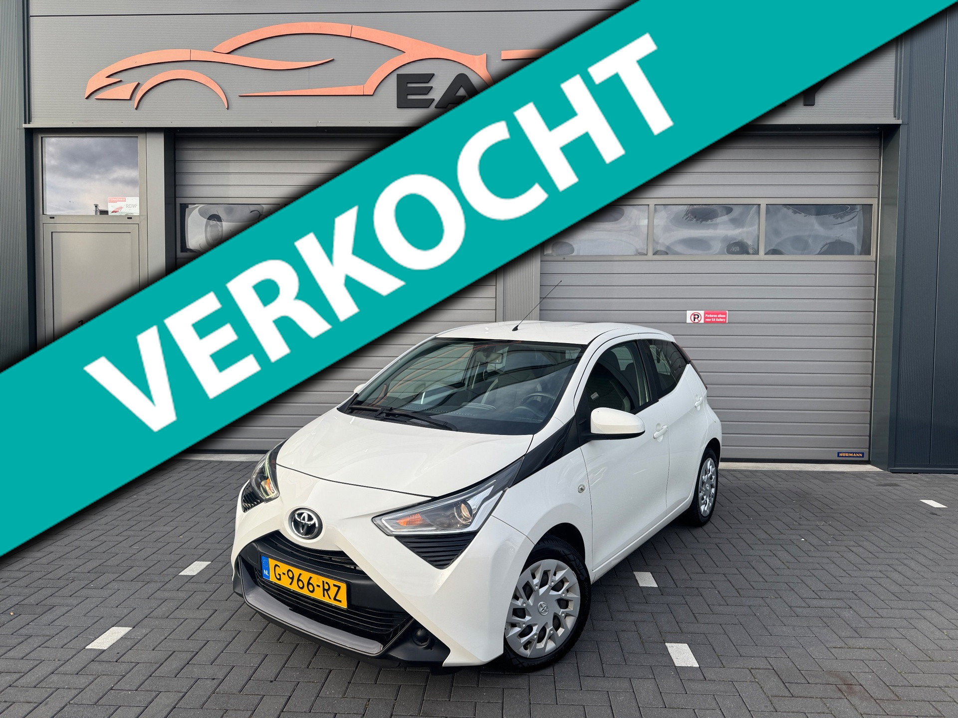 Toyota Toyota Aygo 1.0 VVT-i x-play limited APK NAP Camera Airco 2019 - voorkant