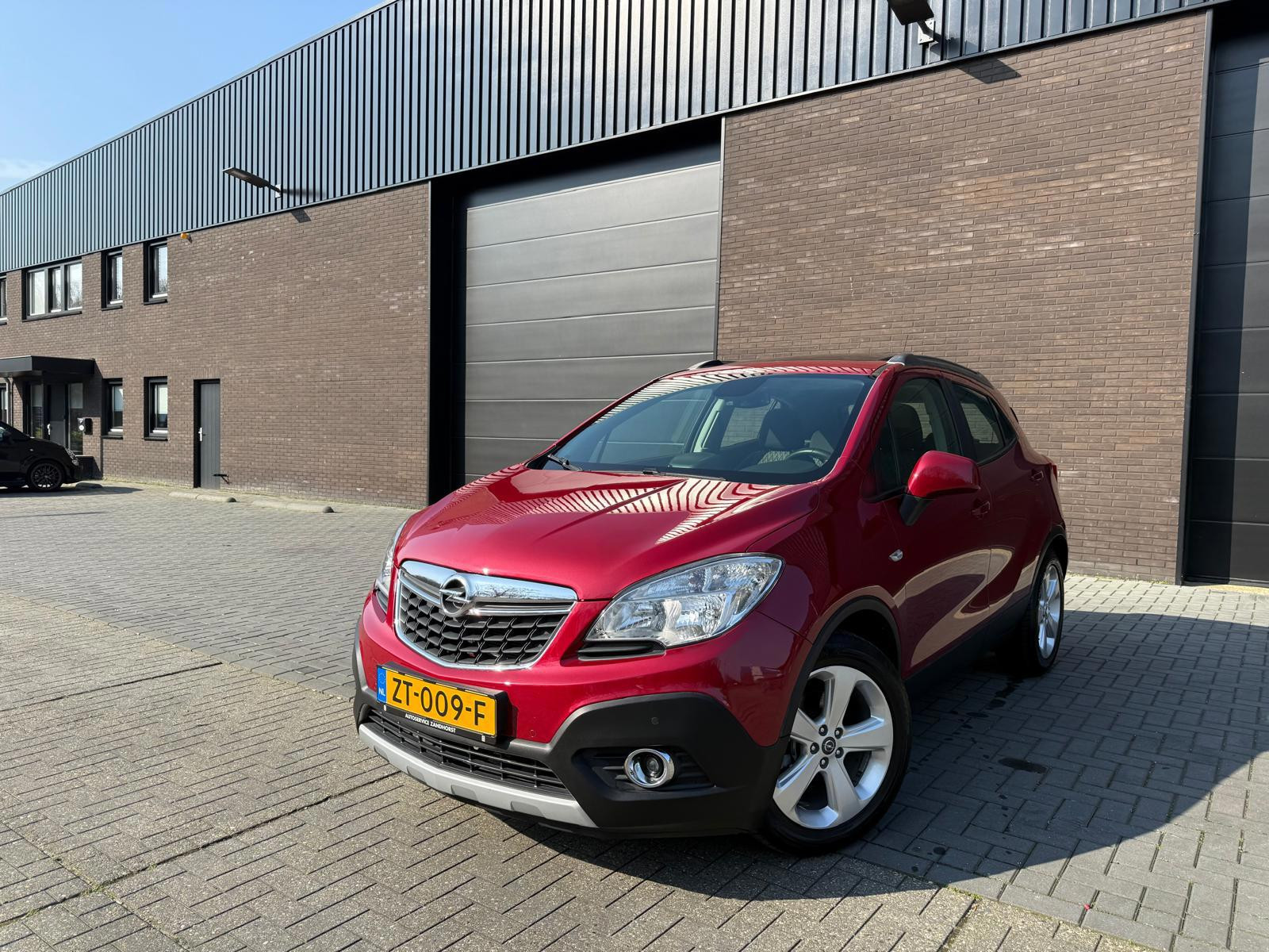 Opel Mokka 1.4 T Edition 4x4 | BETROUWBARE SUV | SCHUIFDAK | PDC | NAVI | TREKHAAK | 2013 - voorkant