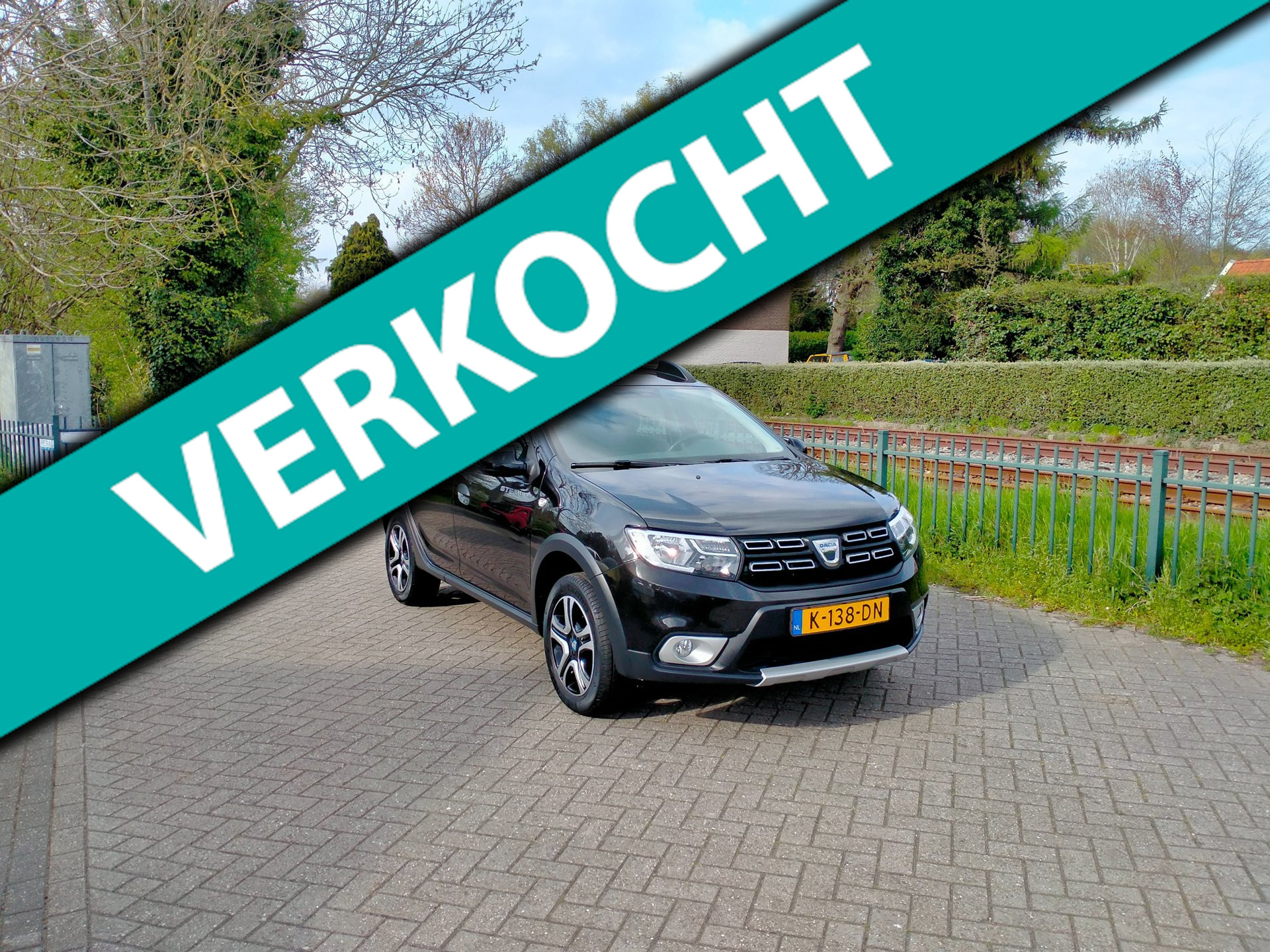 Dacia Sandero 1.0 TCe Bi-Fuel Stepway SL 15th Anniv. lage km! 1e eig ALLINPRIJS 2020 - voorkant