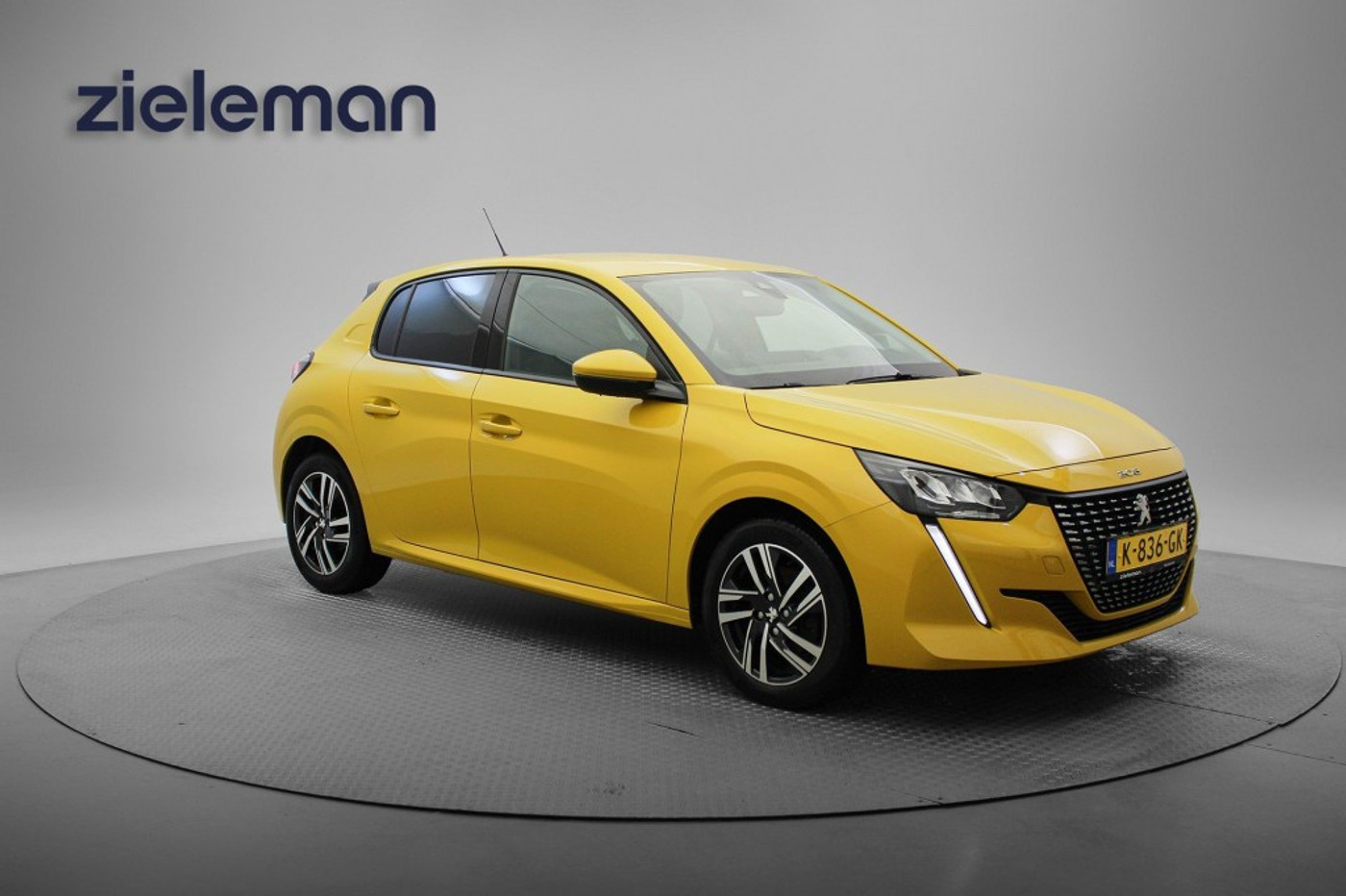 Peugeot 208 1.2 PureTech Allure Pack 2021 - voorkant