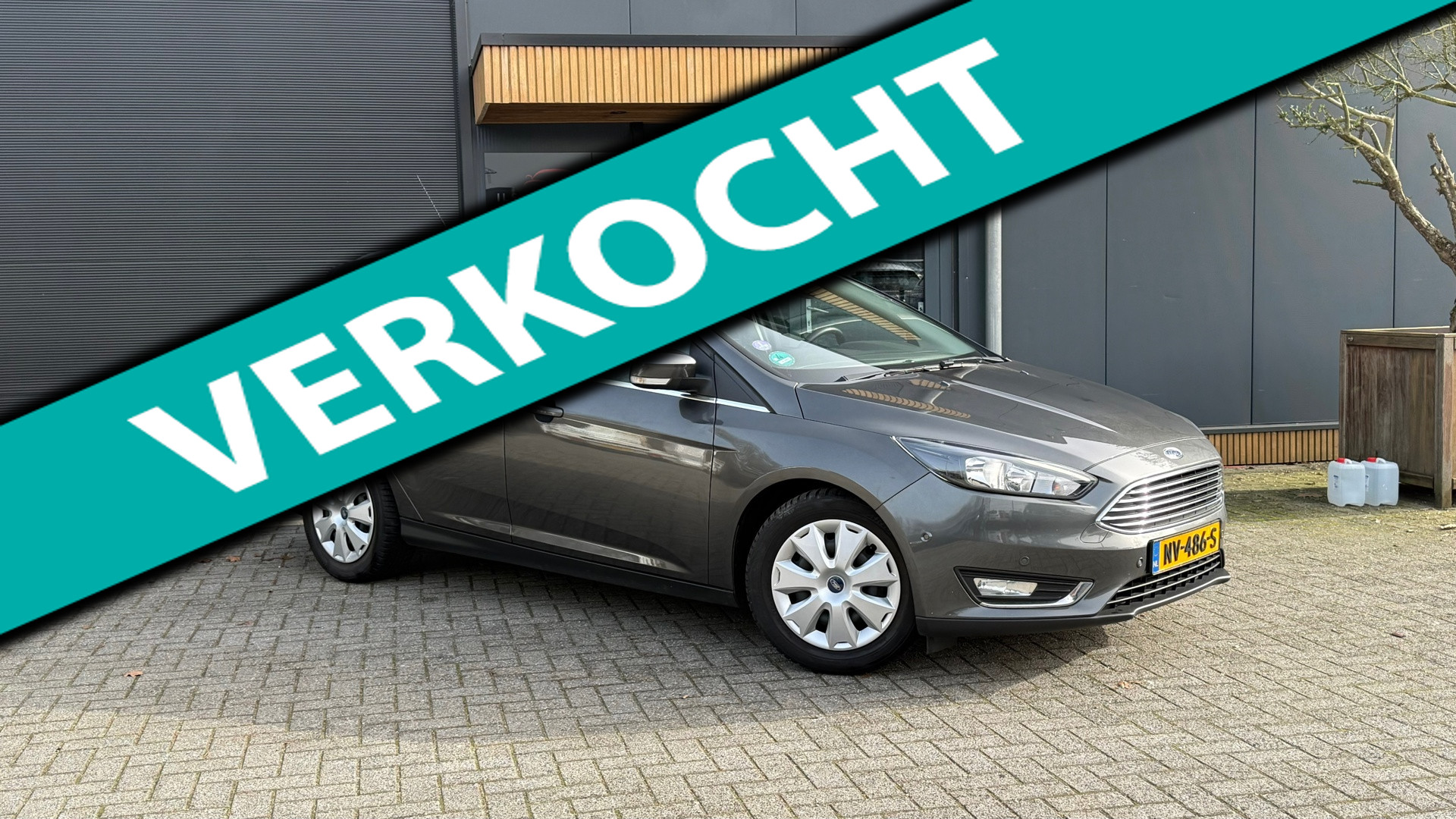 Ford Focus 1.0 Titanium Navi Cruise PDC DealerOH 2017 - voorkant