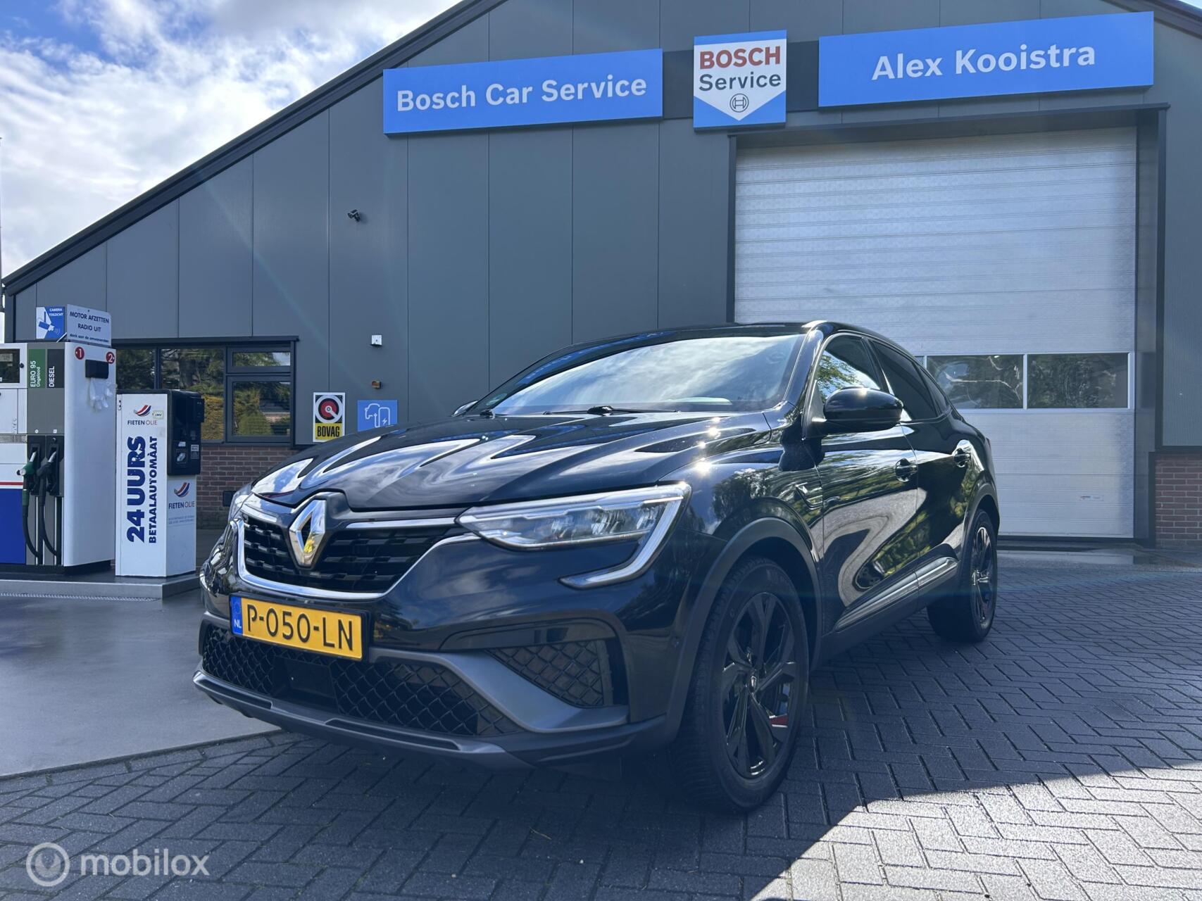 Foto van RENAULT ARKANA E-TECH