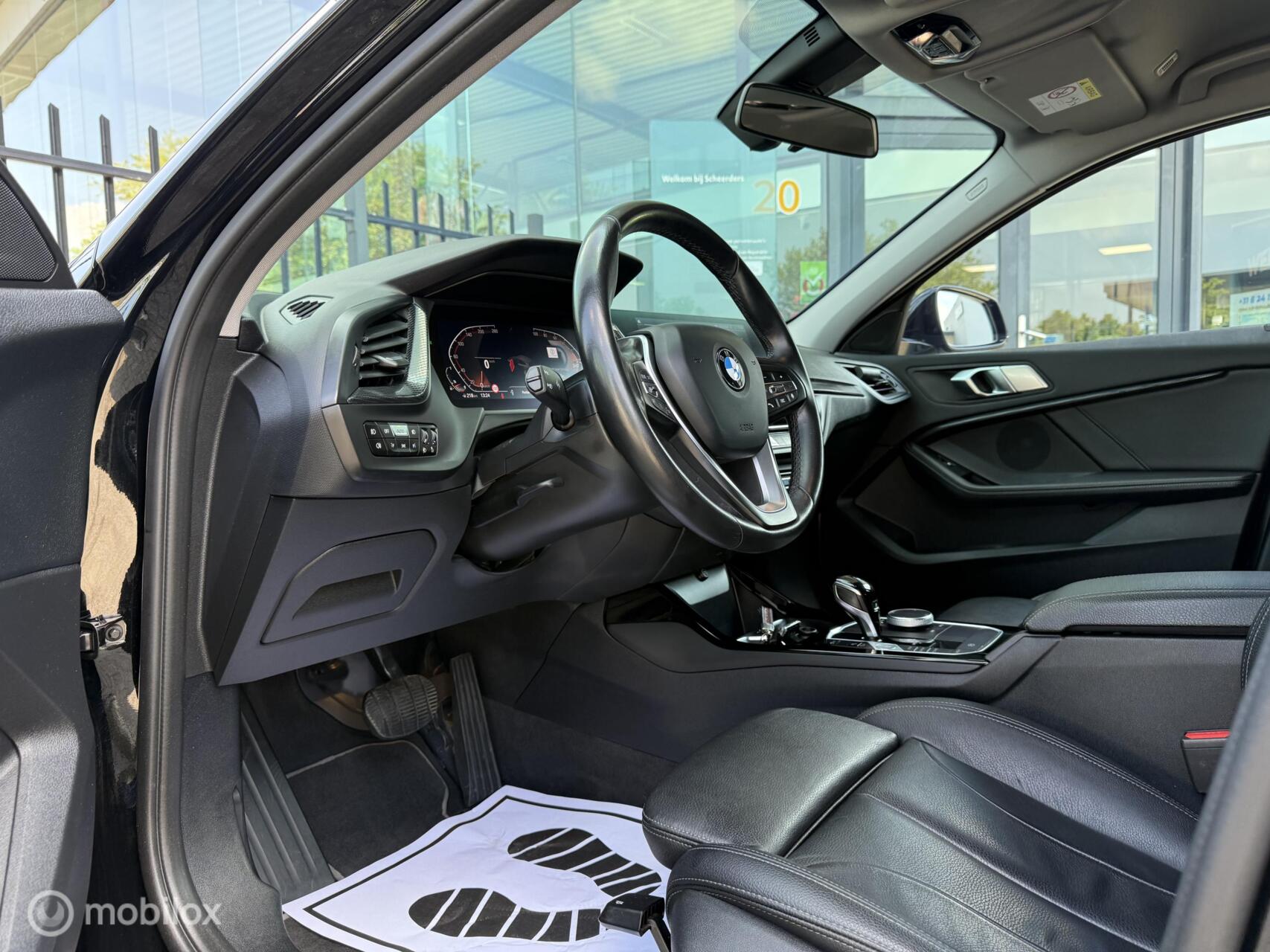 Foto van BMW 118i