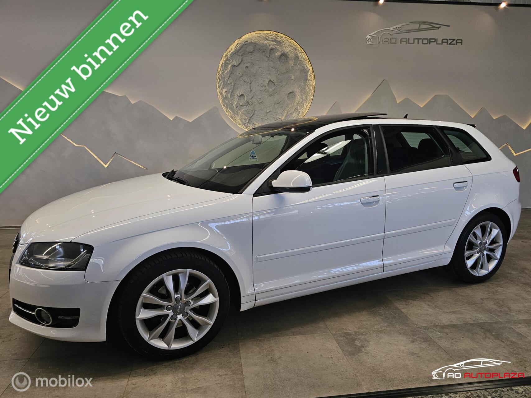 Audi Audi A3 1.4 TFSI Ambition Pro Line S Panorama/PDC 2011 - voorkant
