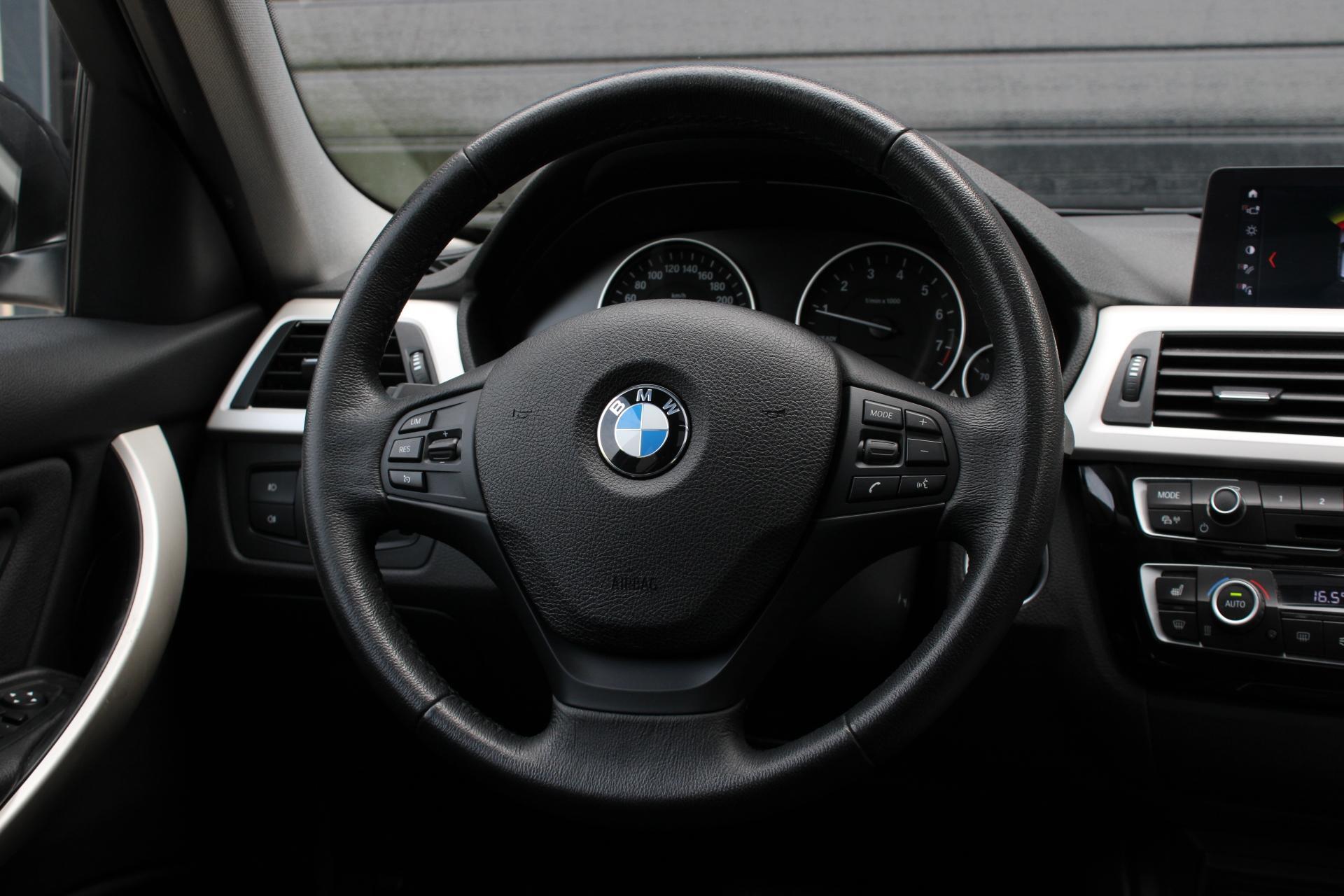 Foto van BMW 318i