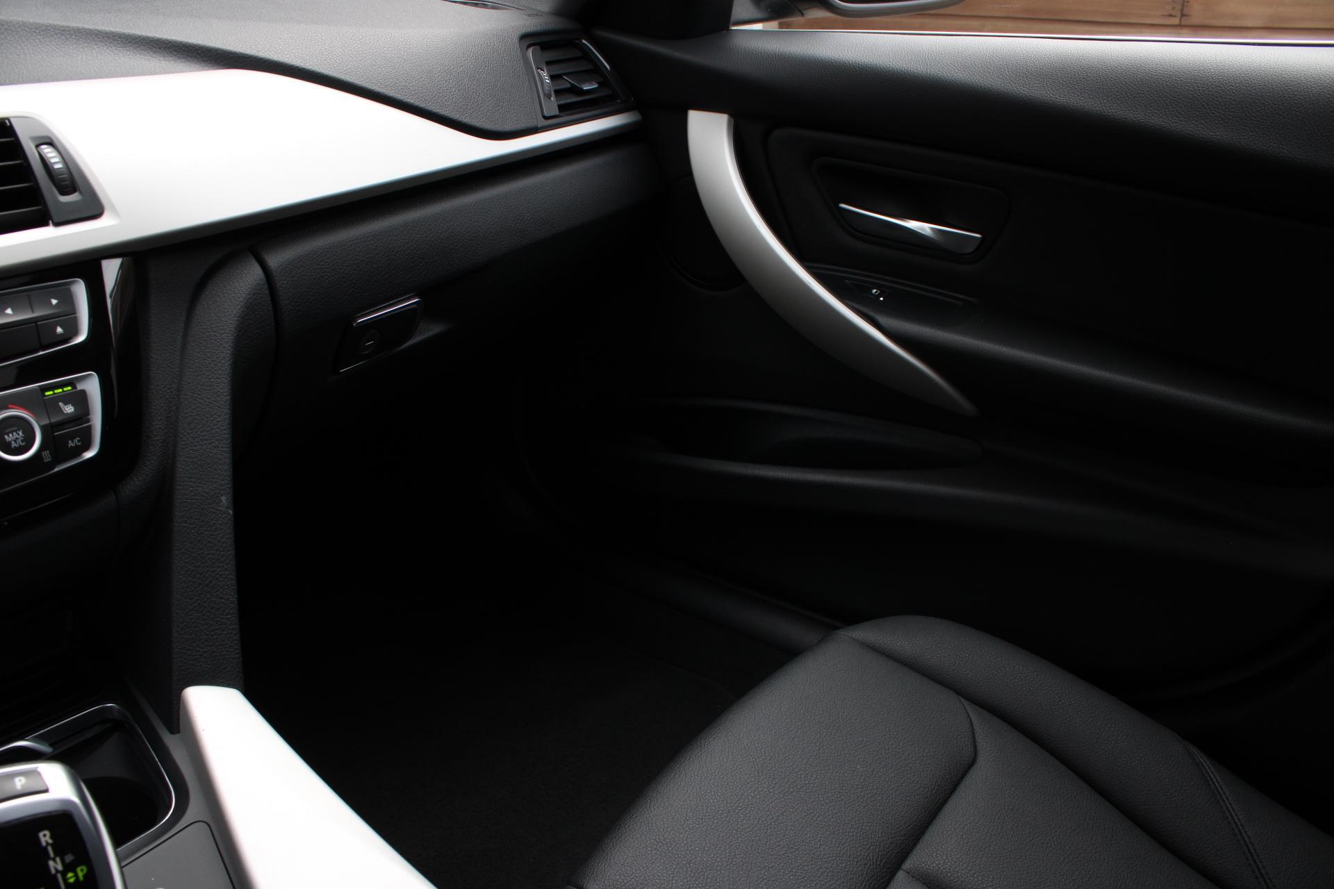 Foto van BMW 318i