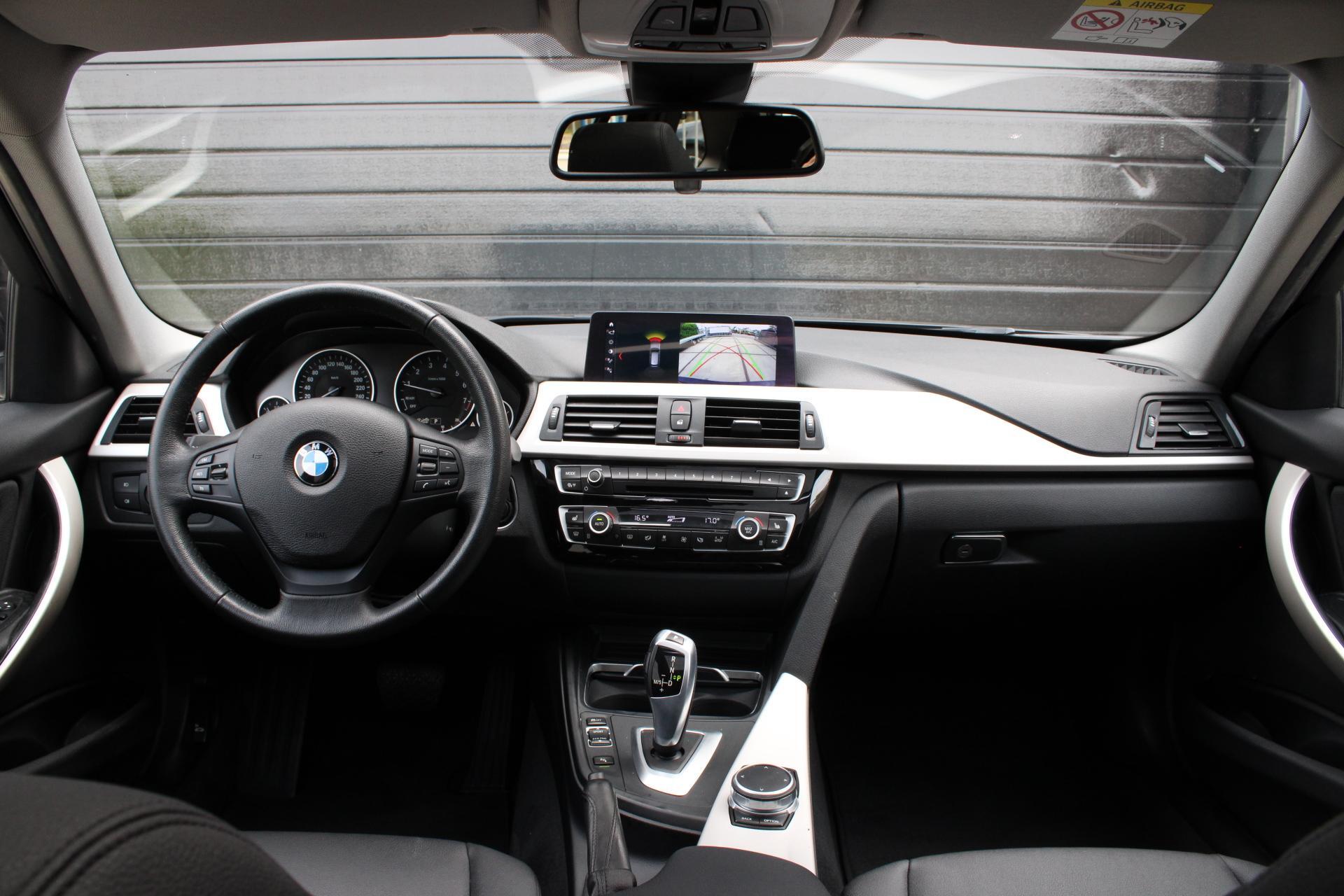 Foto van BMW 318i