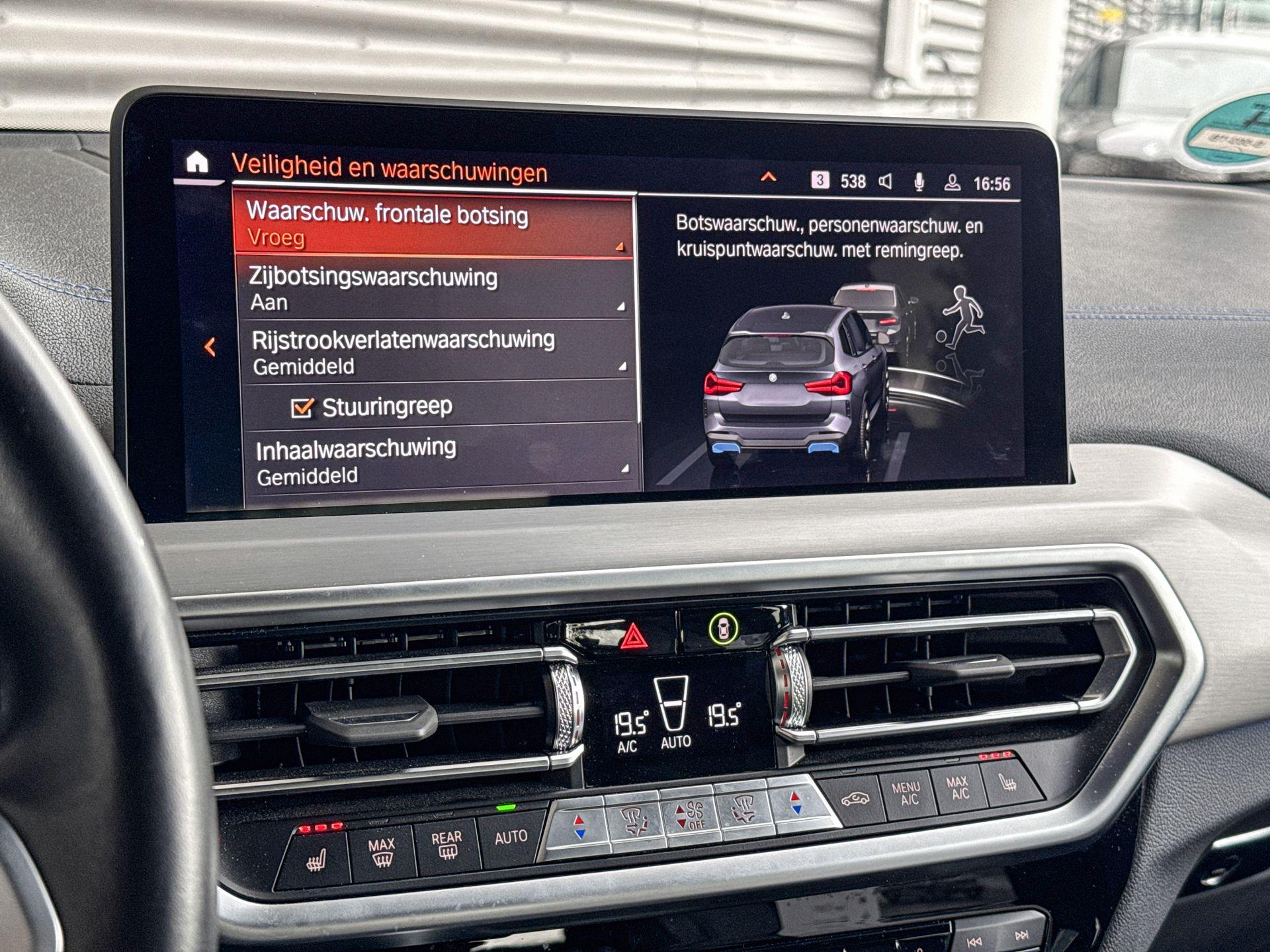 Foto van BMW Ix3