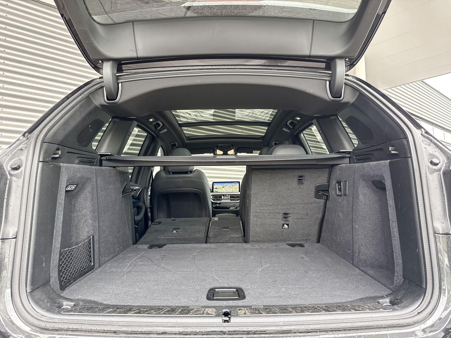 Foto van BMW Ix3
