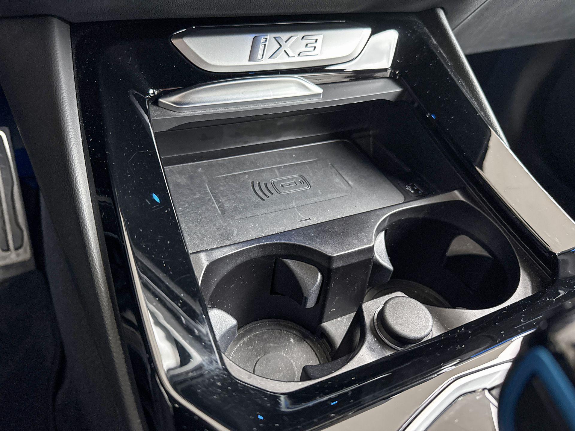 Foto van BMW Ix3