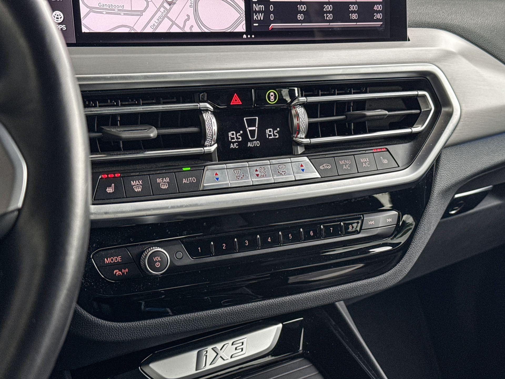 Foto van BMW Ix3