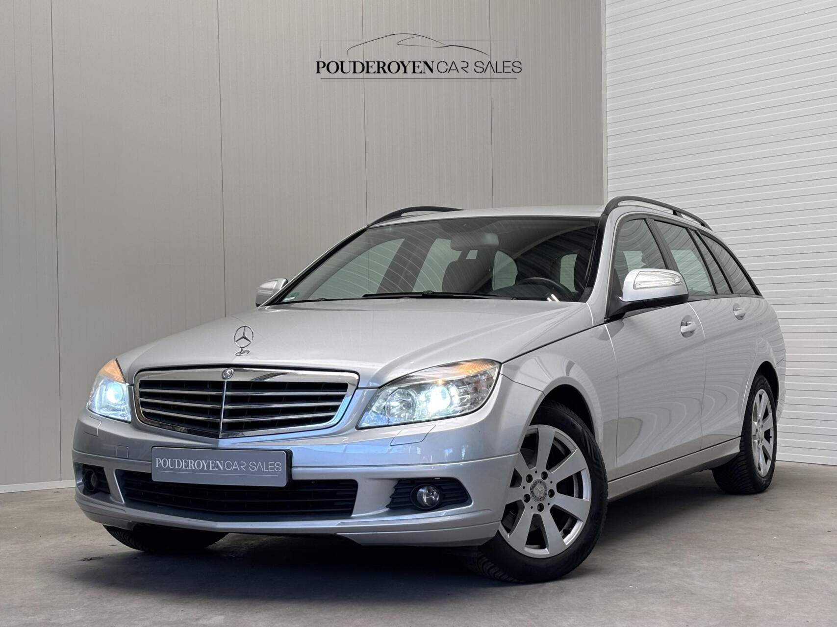 Mercedes-Benz C 180 Kompressor 180 Automaat / Dealeronderhouden / Rijklaar / Nette Auto! / 4 Seizoensbanden 2007 - voorkant