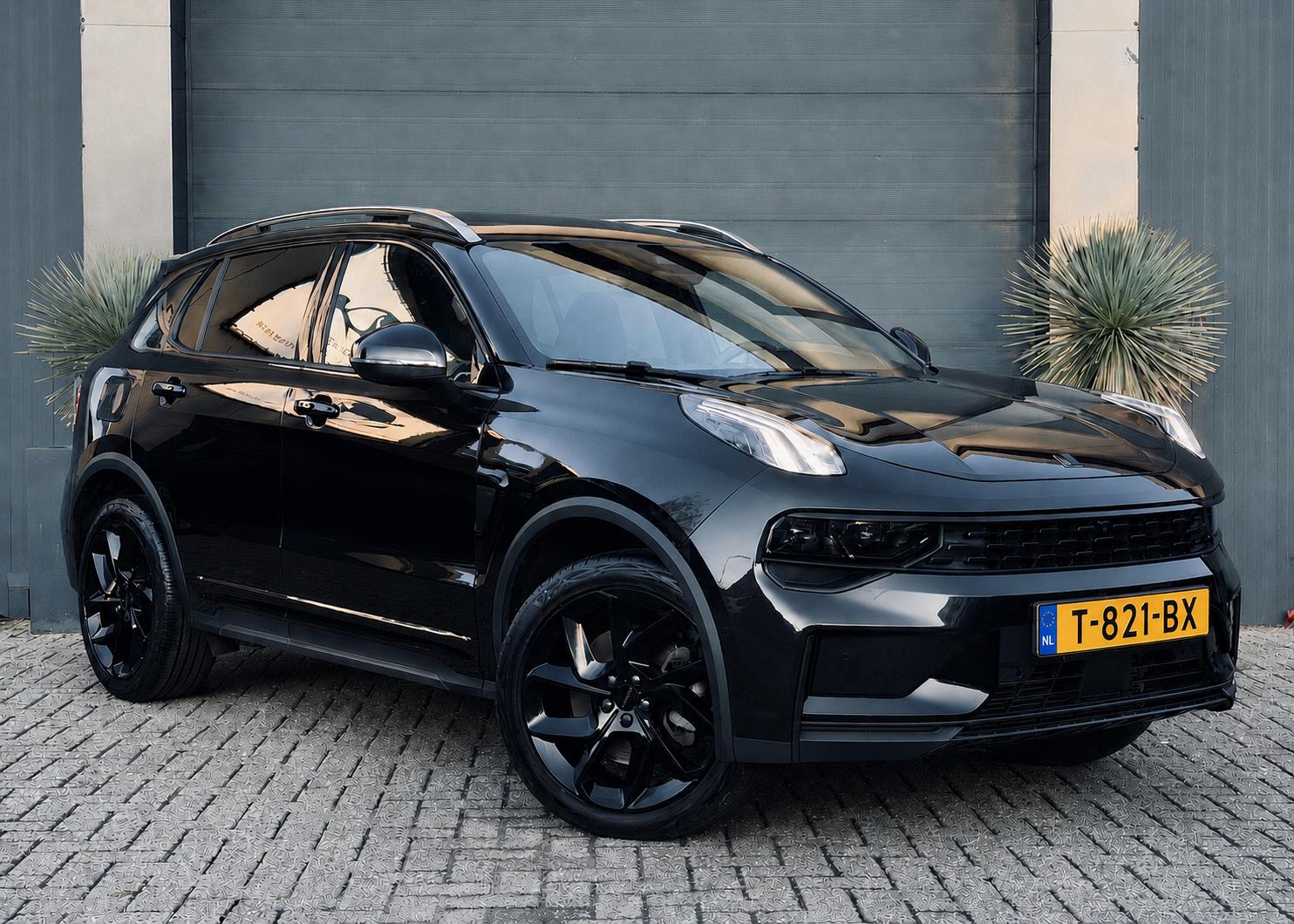 Foto van LYNK&CO LYNK & CO 01