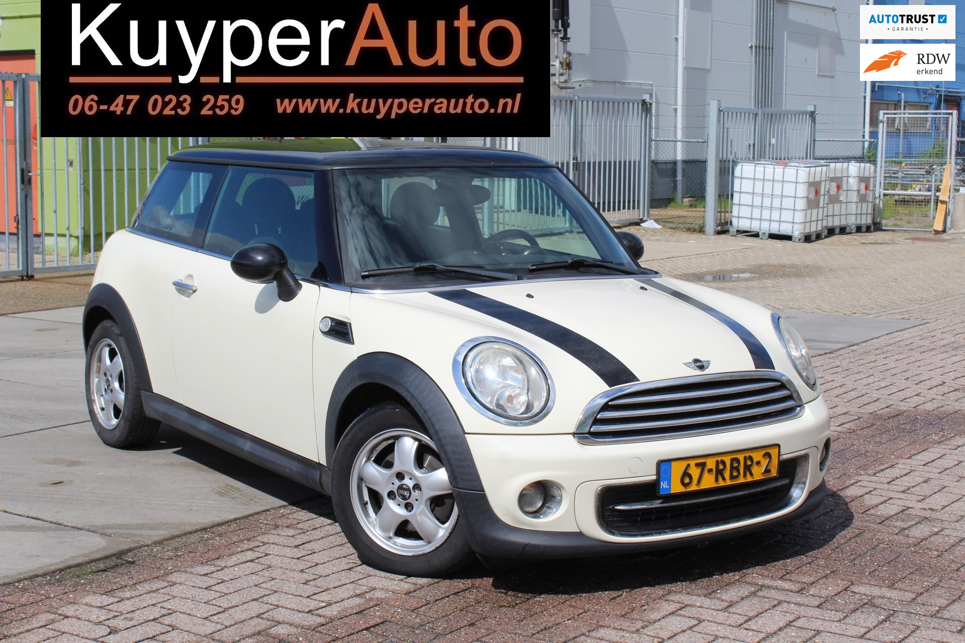 Foto van MINI COOPER