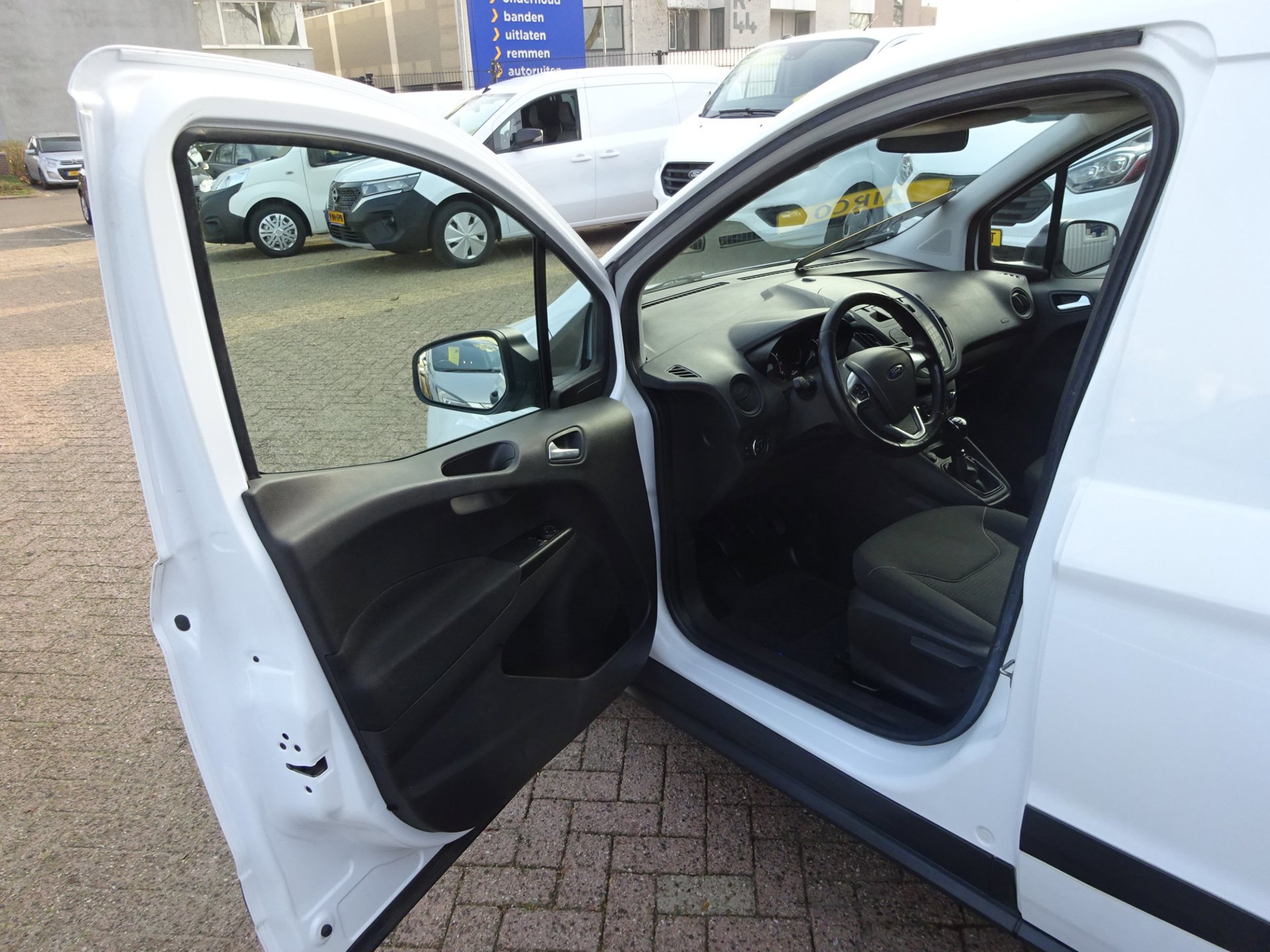 Foto van Ford Transit Courier