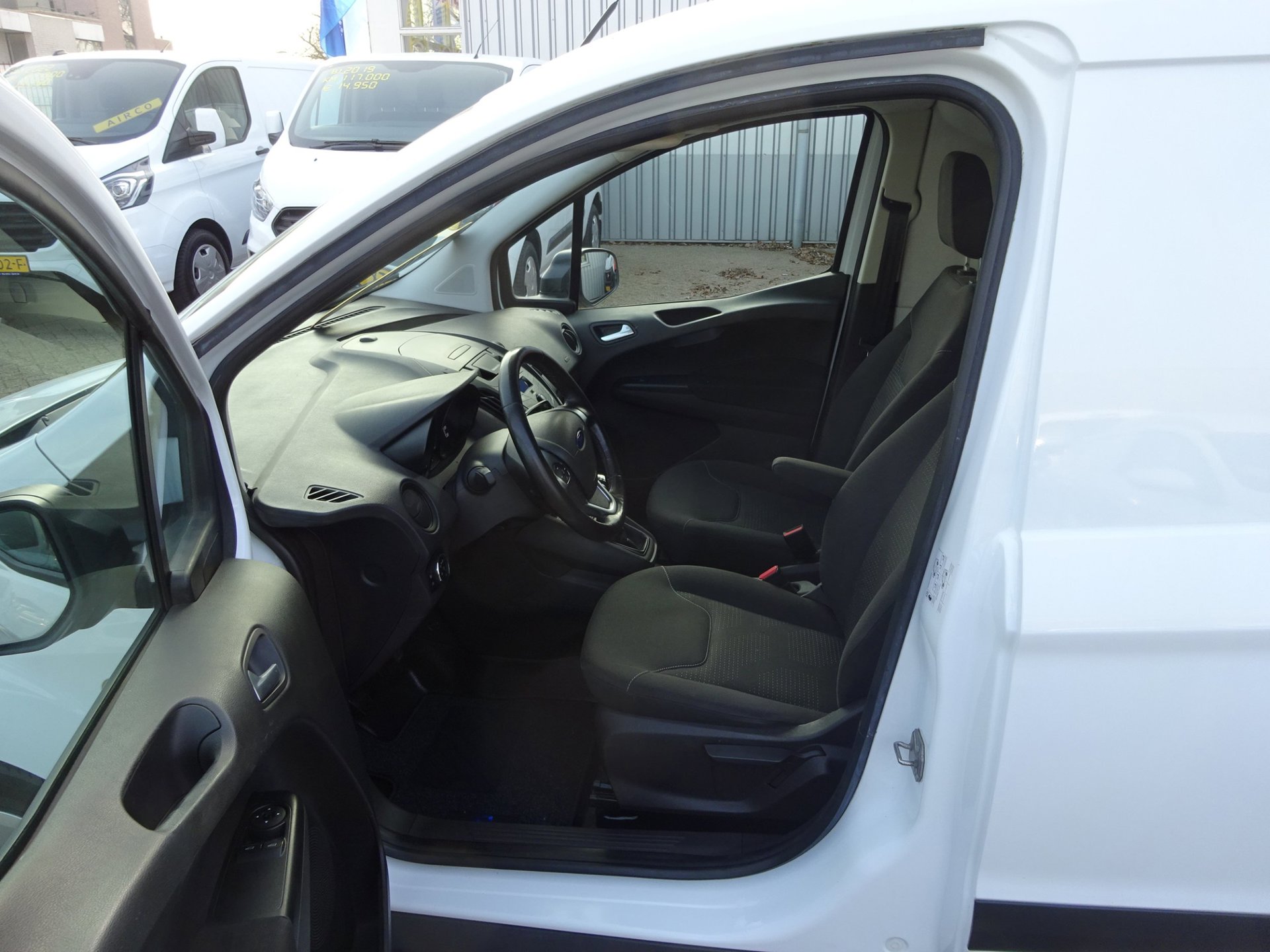 Foto van Ford Transit Courier