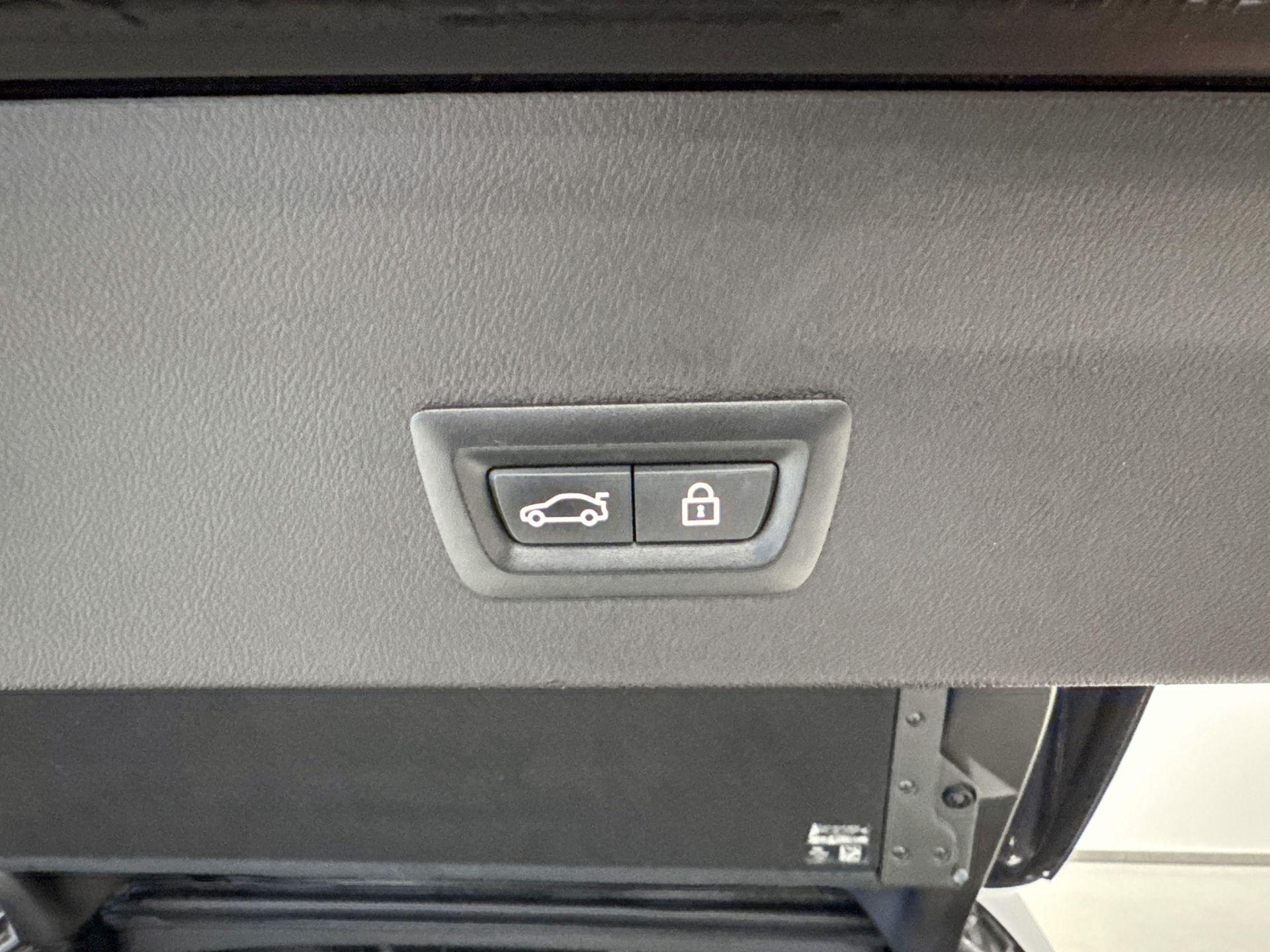 Foto van BMW X4 Xdrive20i