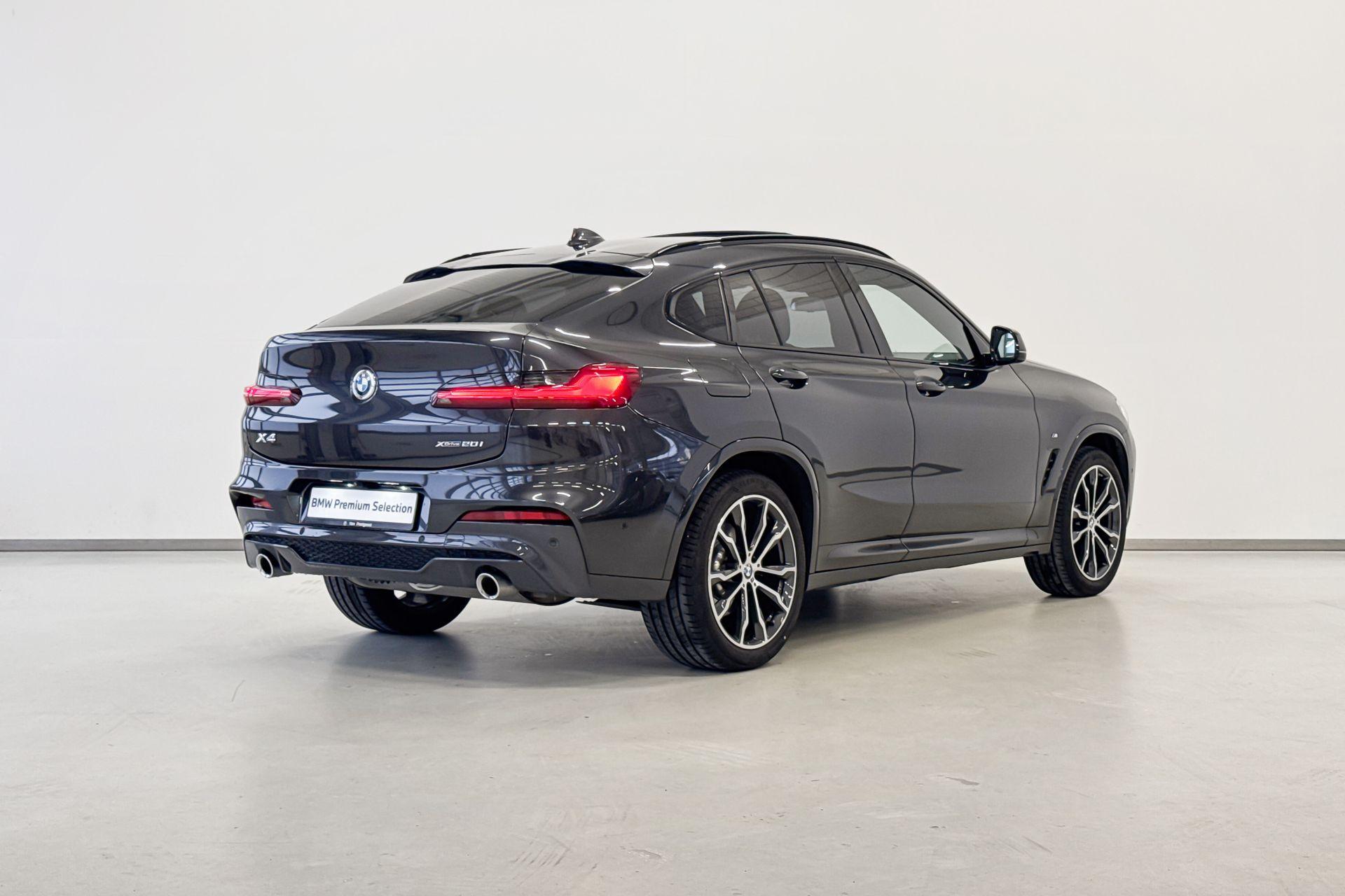 Foto van BMW X4 Xdrive20i