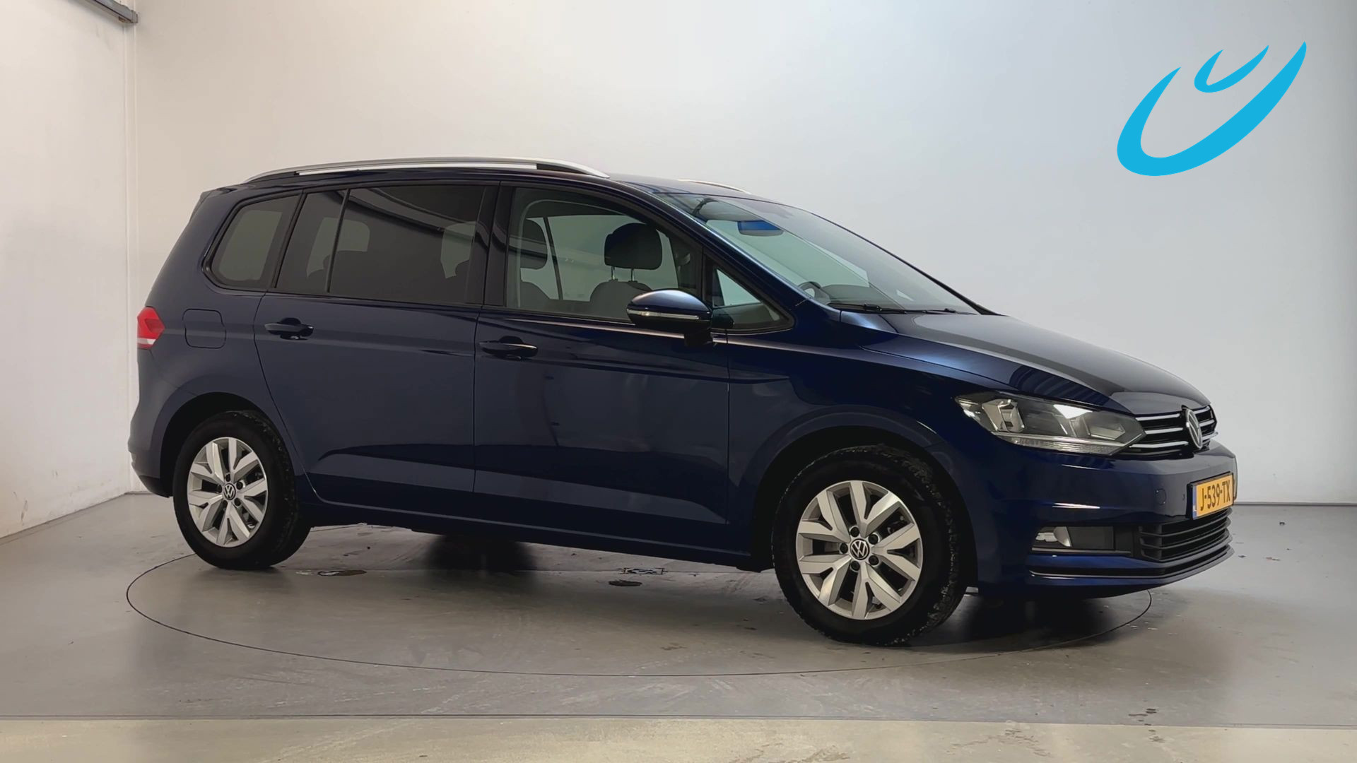 Volkswagen Touran 1.5 TSI Comfortline Business 2020 - voorkant