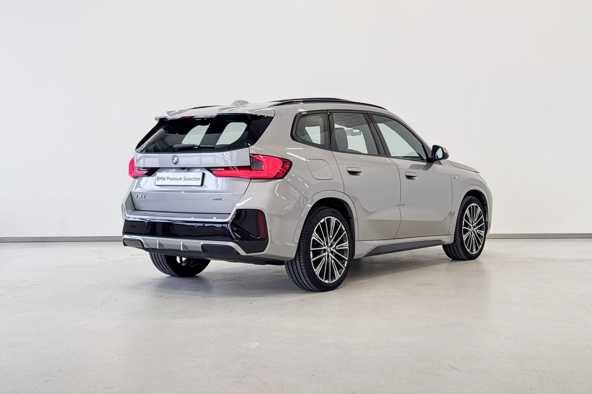 Foto van BMW Ix1 Edrive20