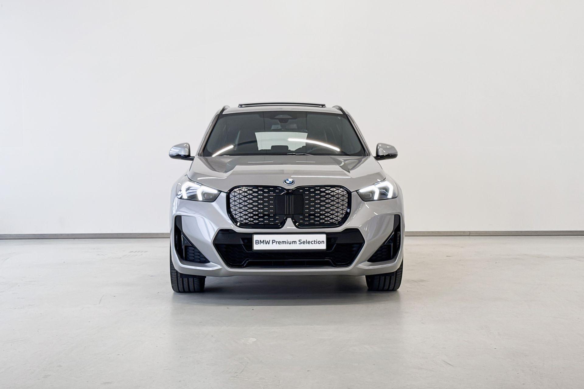 Foto van BMW Ix1 Edrive20