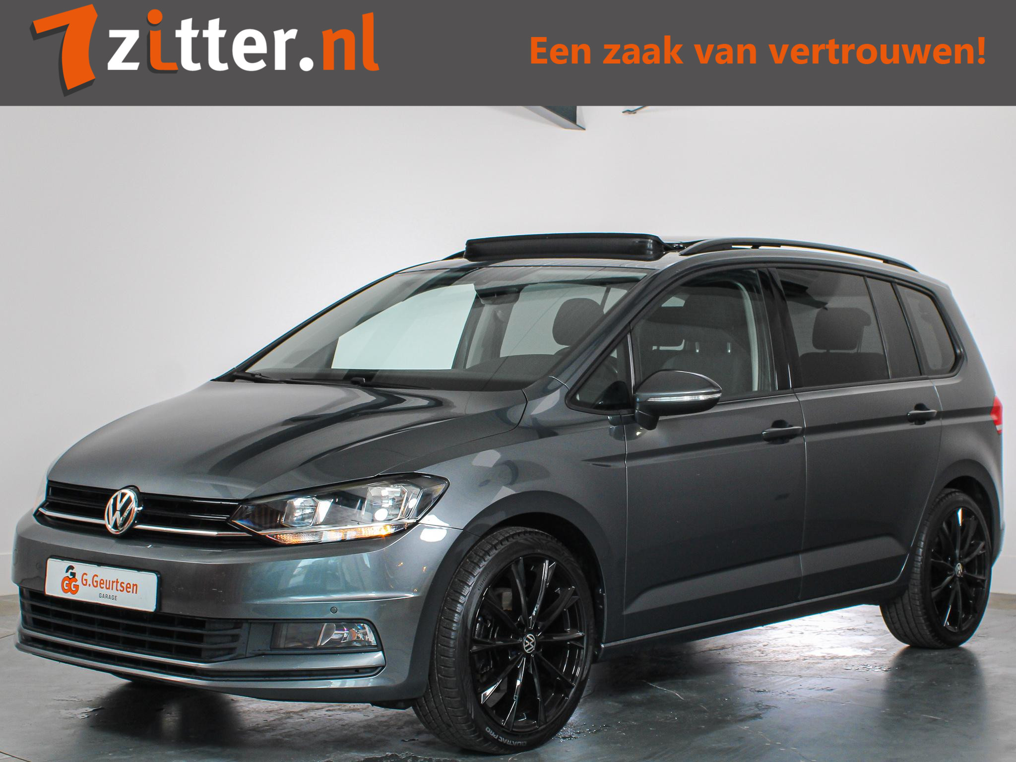 Volkswagen Touran 1.5 TSI Highline 7p 2020 - voorkant
