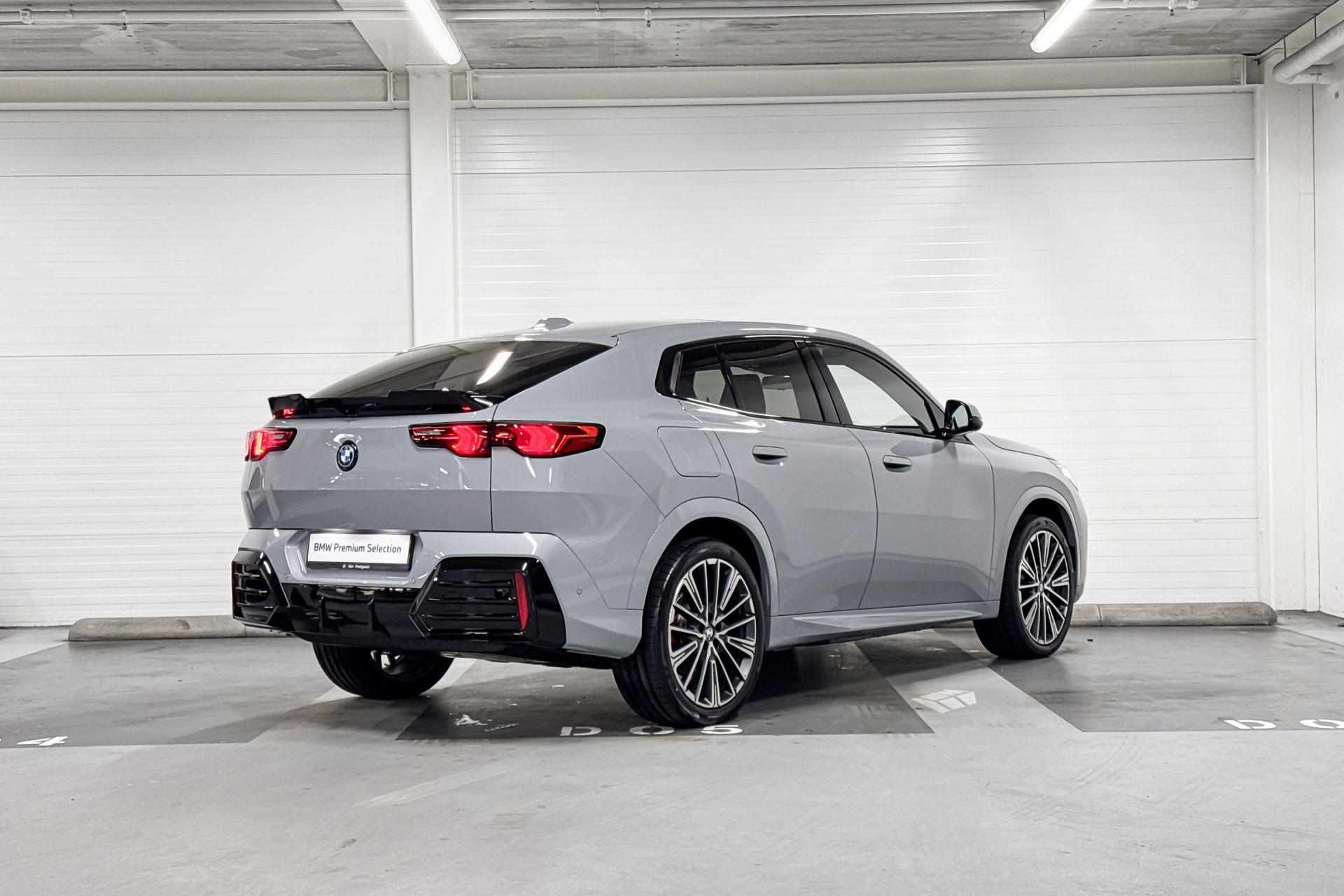 Foto van BMW Ix2 Edrive20