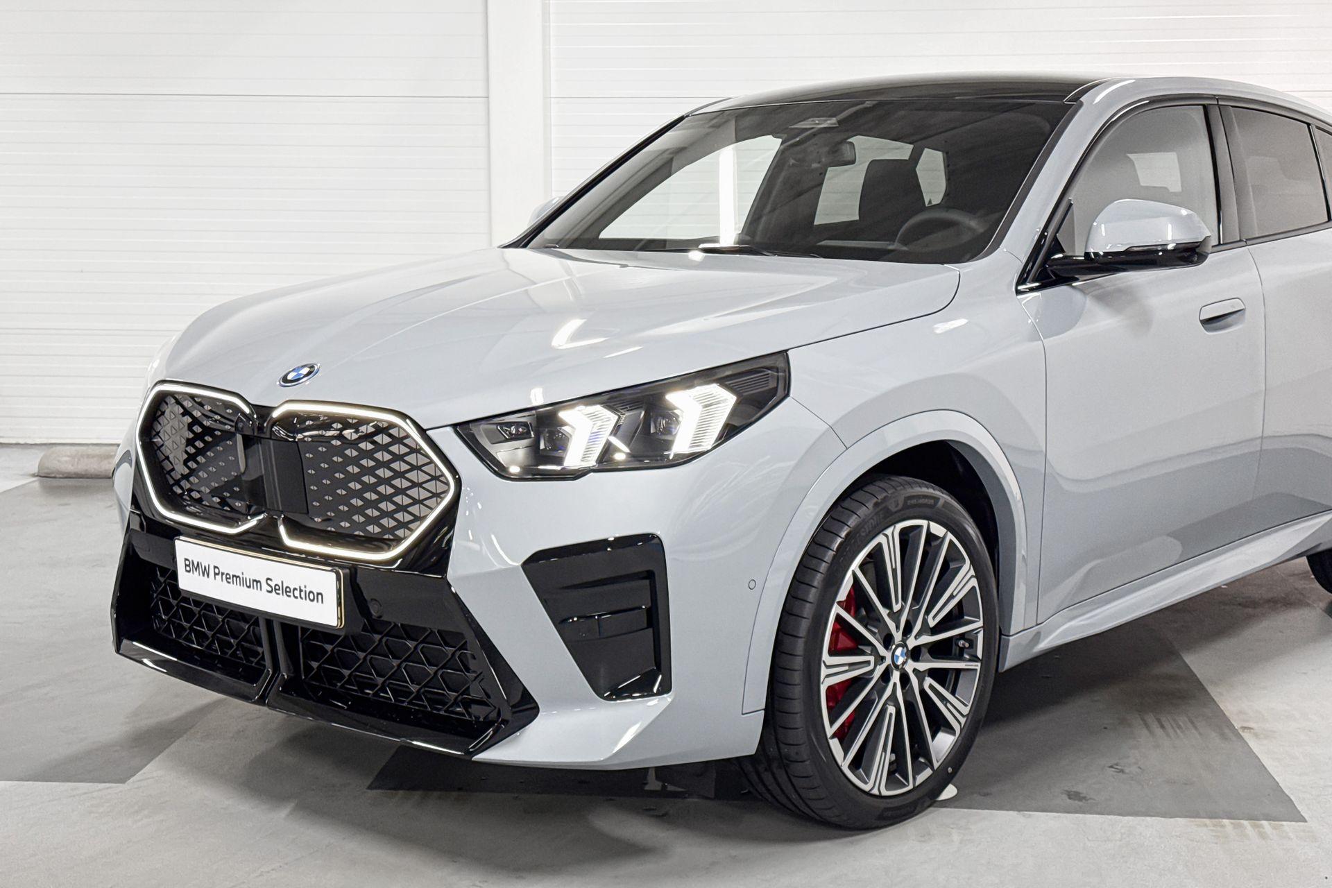 Foto van BMW Ix2 Edrive20