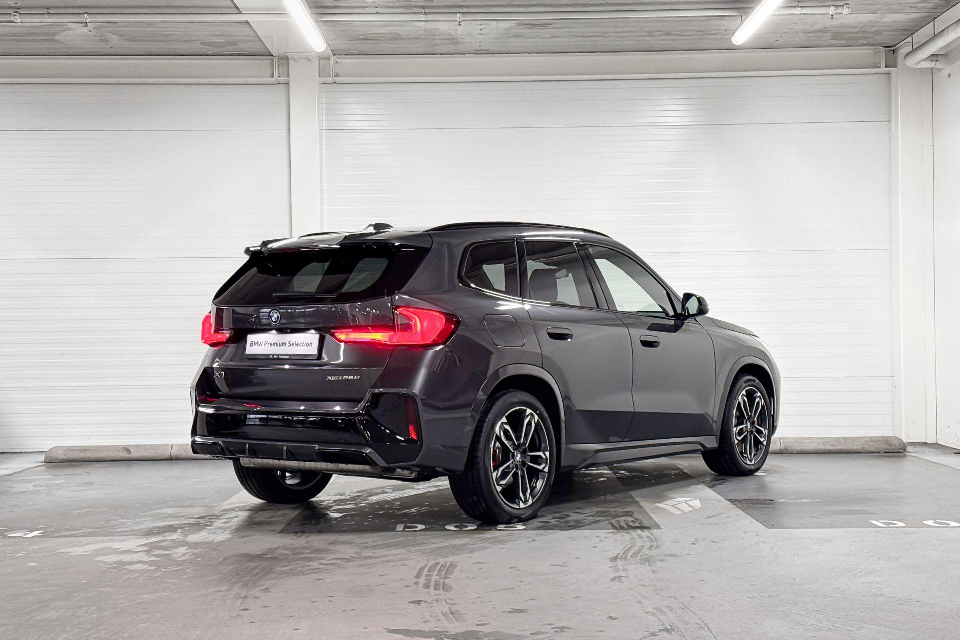 Foto van BMW X1 Xdrive25e