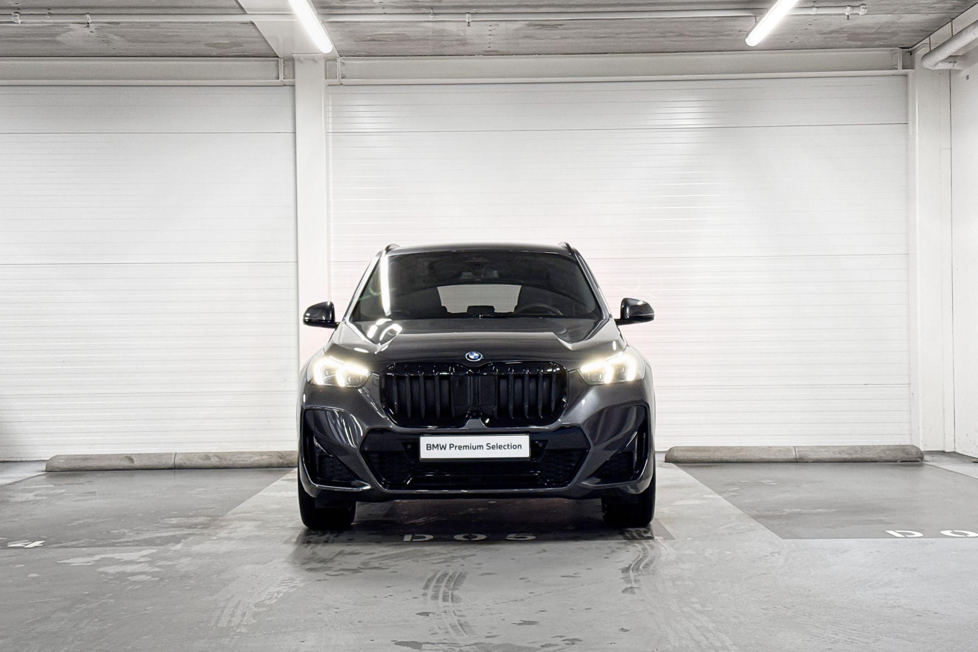 Foto van BMW X1 Xdrive25e