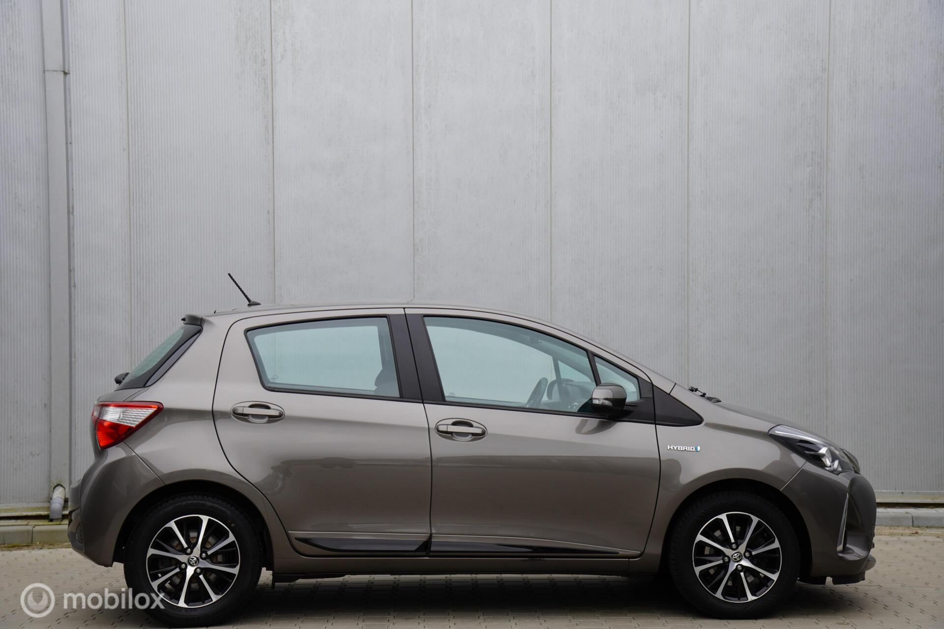 Foto van Toyota Toyota Yaris Hybrid