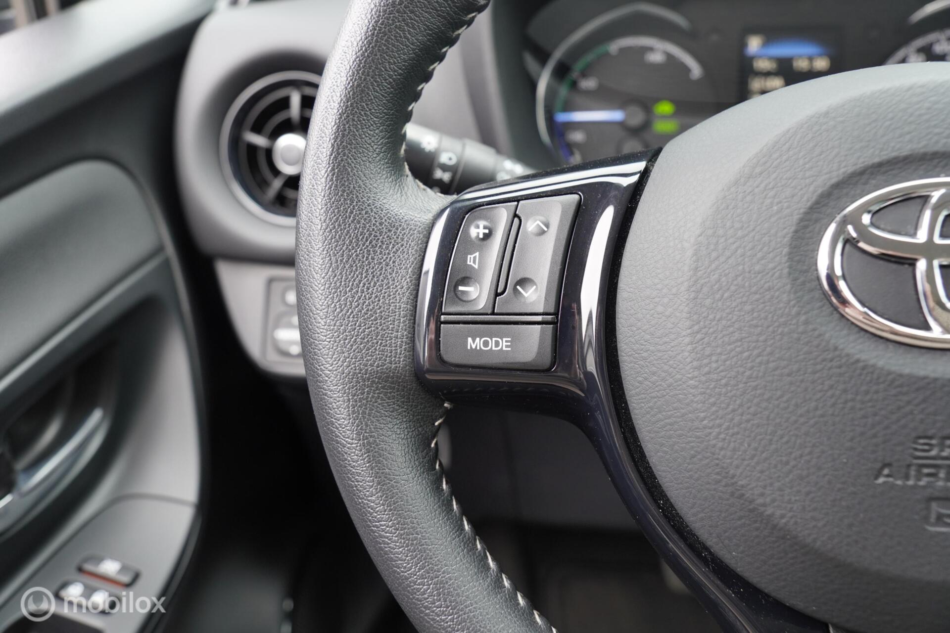Foto van Toyota Toyota Yaris Hybrid